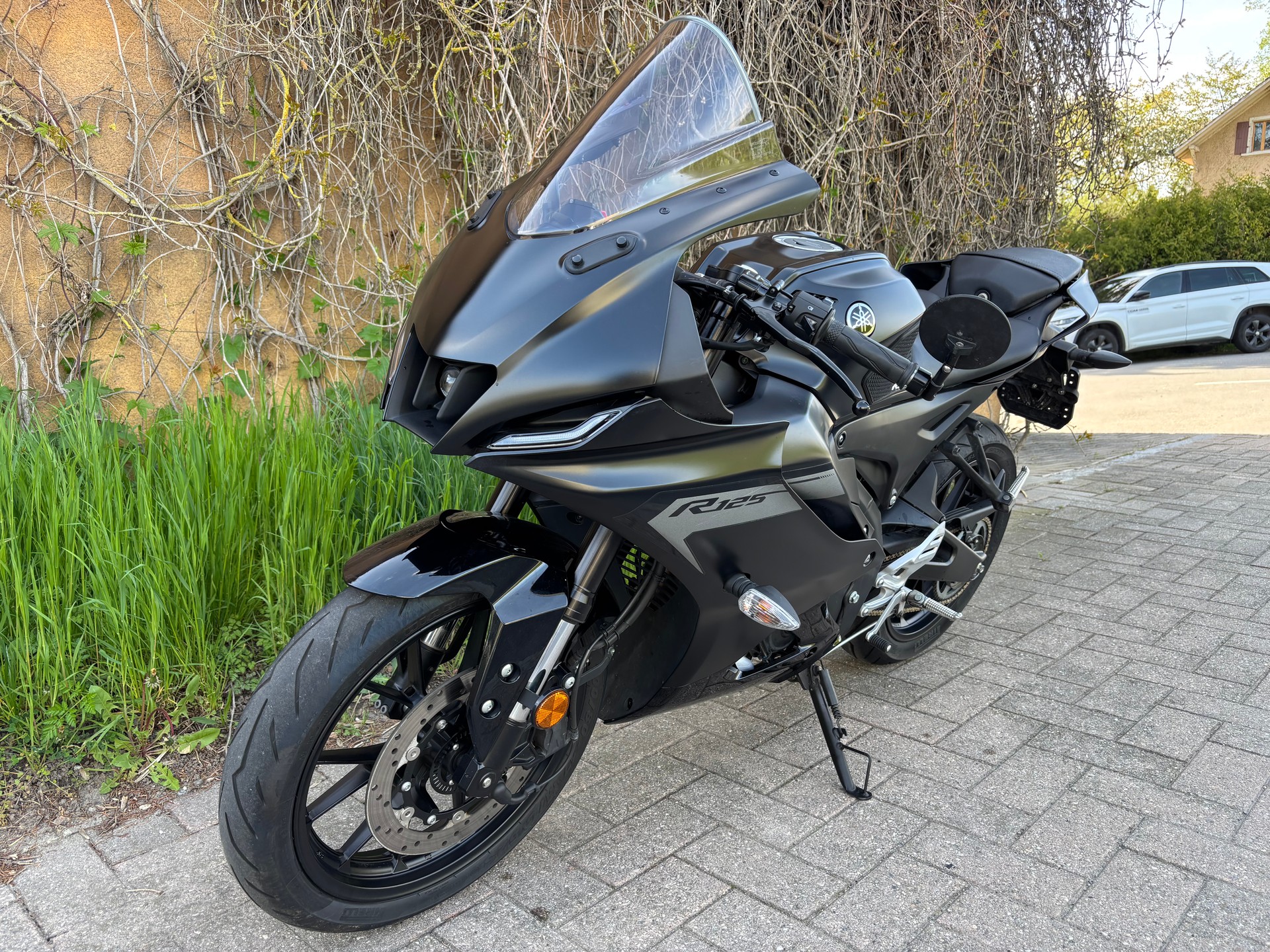 YAMAHA YZF-R 125 ABS-image-7