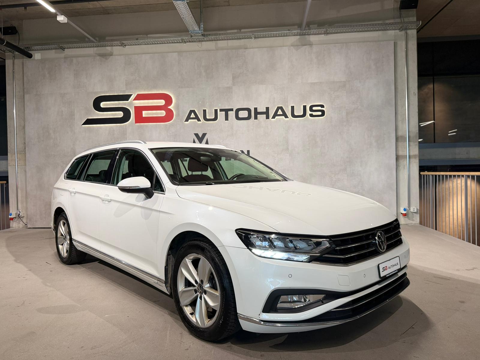VW Passat 2.0 TDI BMT Elegance 4Motion DSG-showroom-element-1