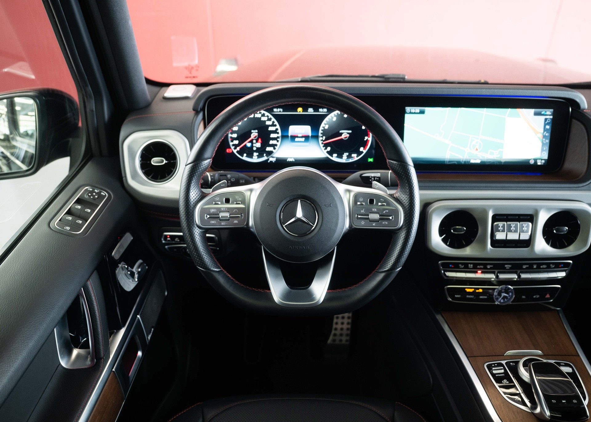 MERCEDES-BENZ G 500 AMG Line (Leasing 2.99%, 1st hand Swiss car, splendid condition)-image-17