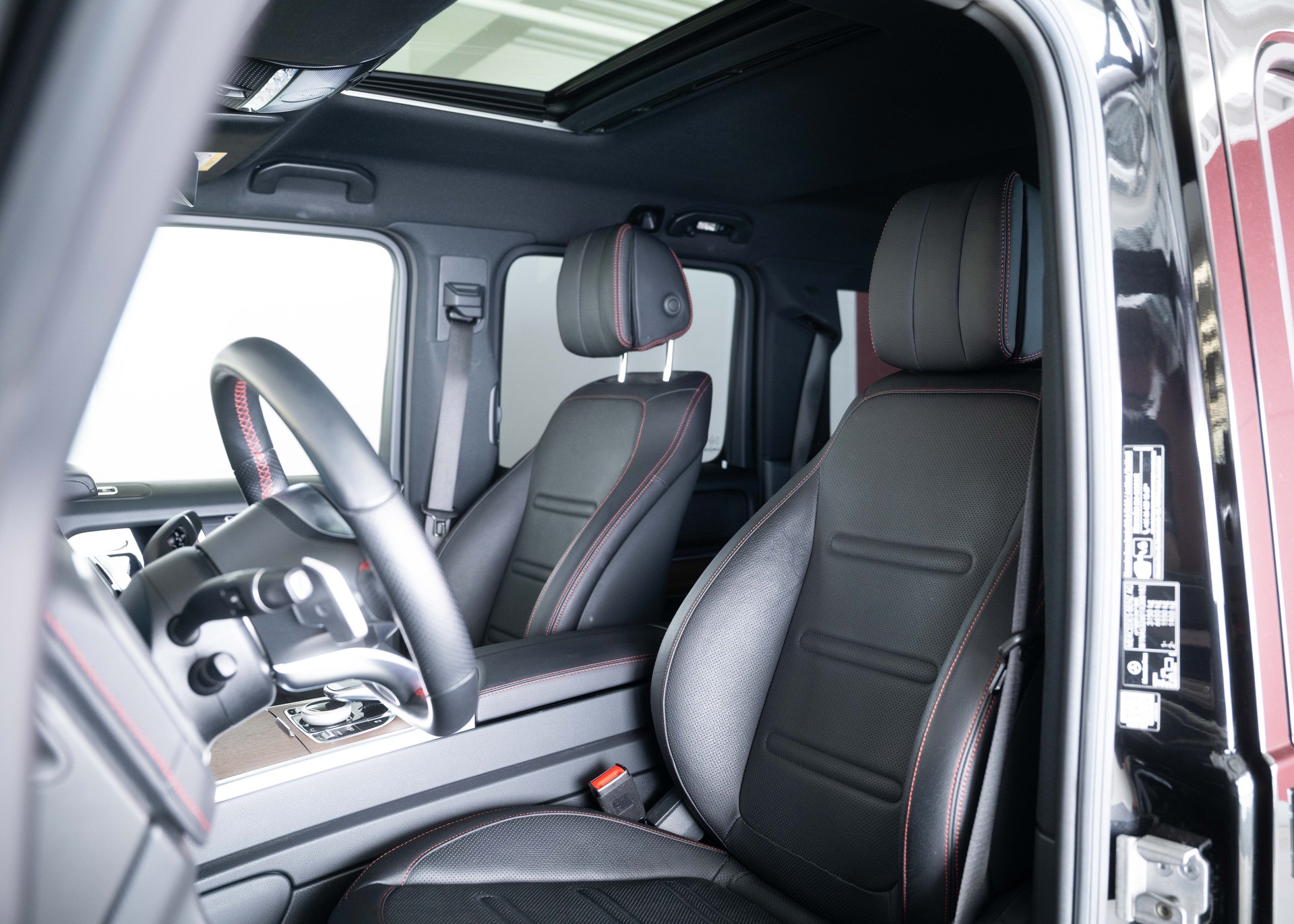 MERCEDES-BENZ G 500 AMG Line (Leasing 2.99%, 1st hand Swiss car, splendid condition)-image-22