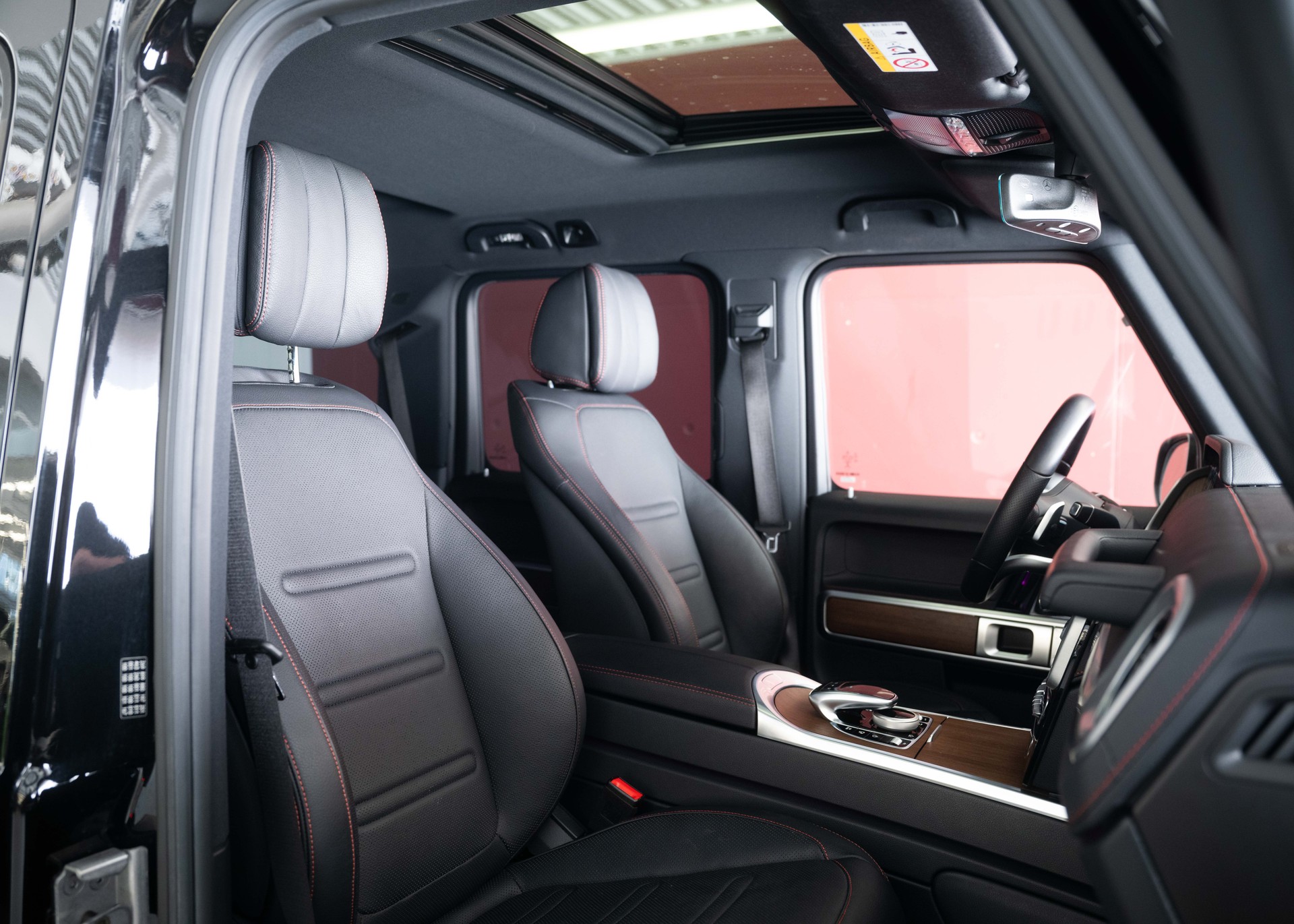 MERCEDES-BENZ G 500 AMG Line (Leasing 2.99%, 1st hand Swiss car, splendid condition)-image-24