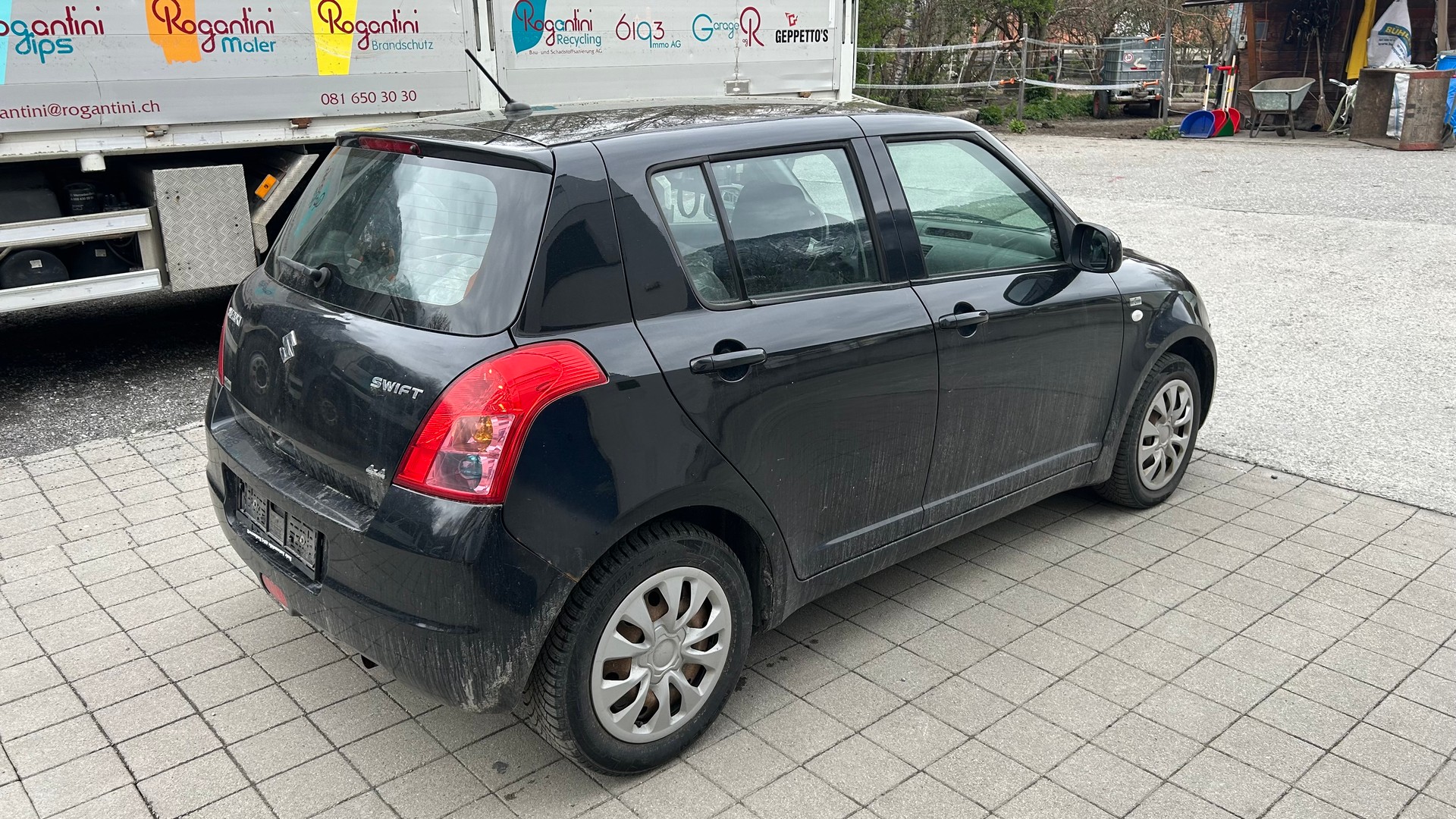 SUZUKI Swift 1.3i 16V GL 4x4-image-2