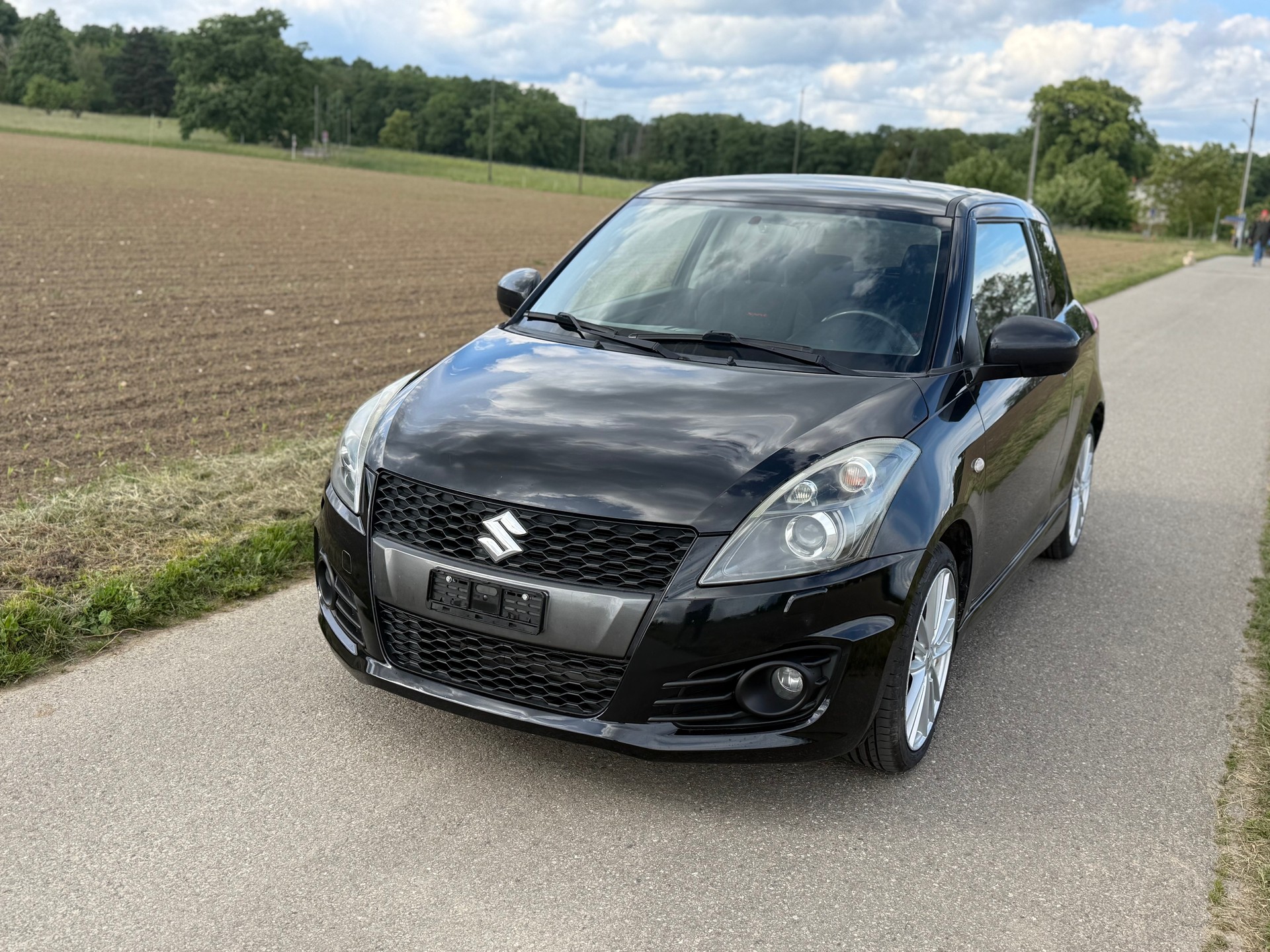SUZUKI Swift 1.6i 16V Sport-image-2