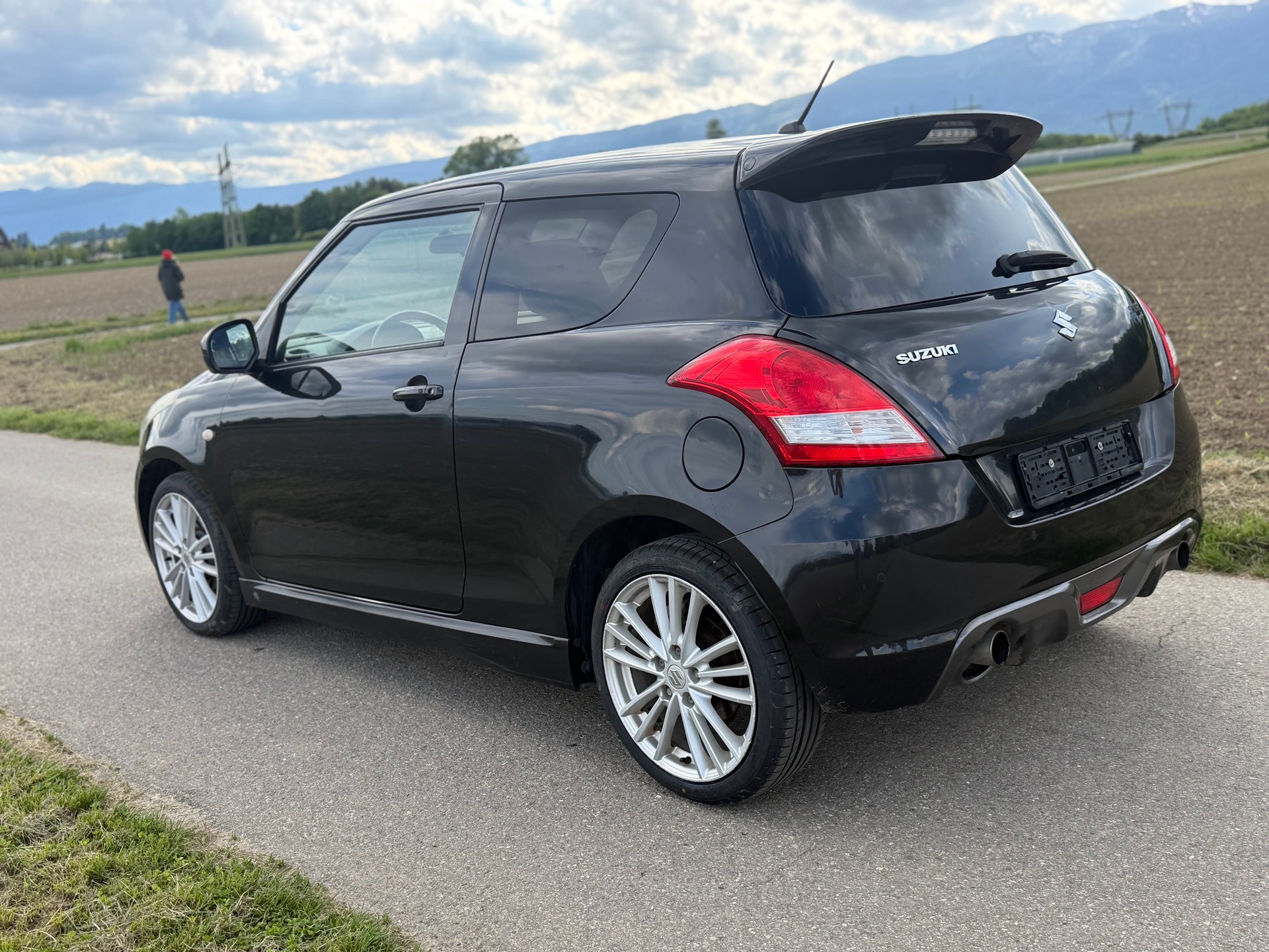 SUZUKI Swift 1.6i 16V Sport-image-11