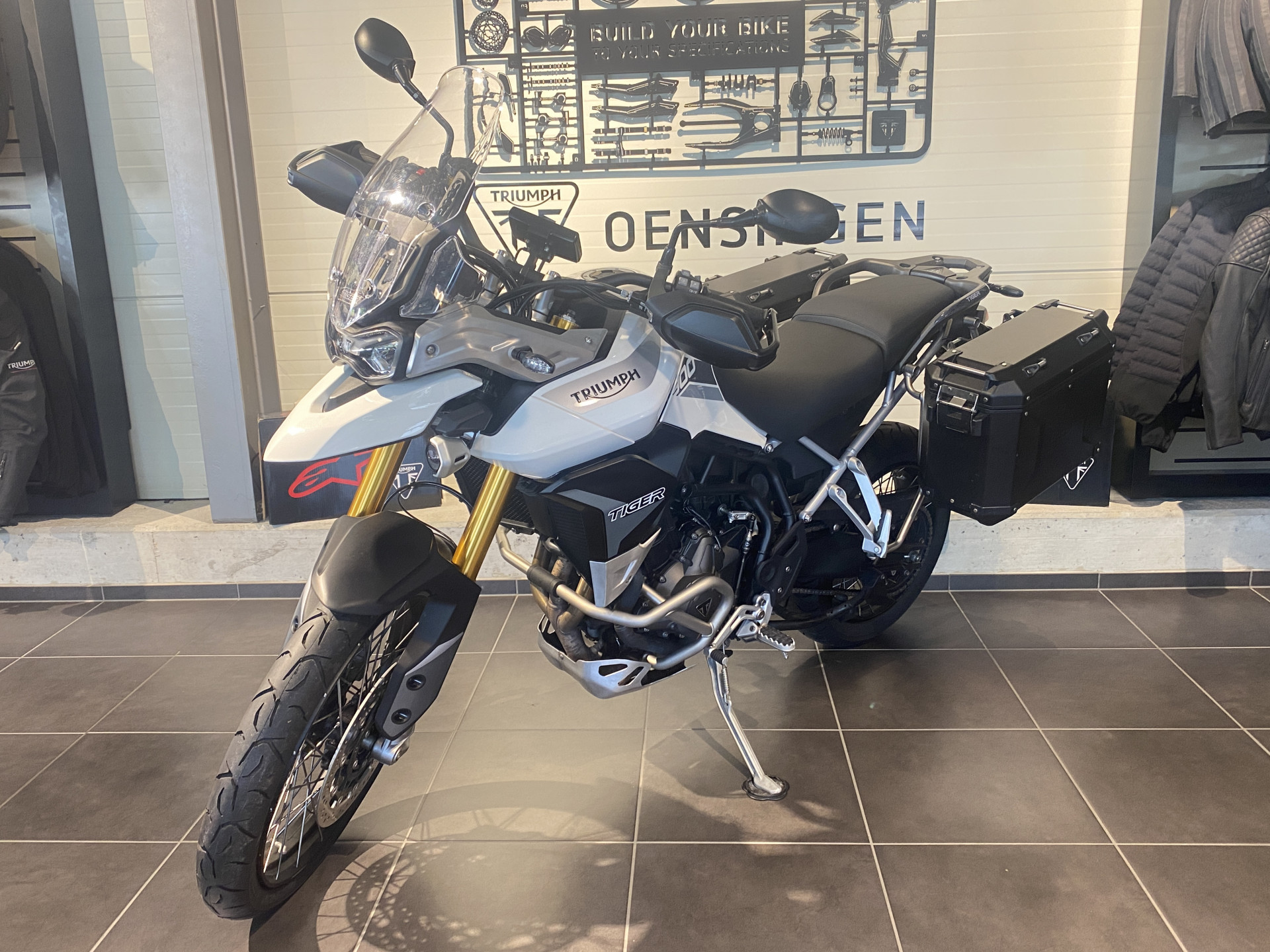 TRIUMPH Tiger 900 Rally Pro "ab Kauf 12 Monate Garantie"-showroom-element-1