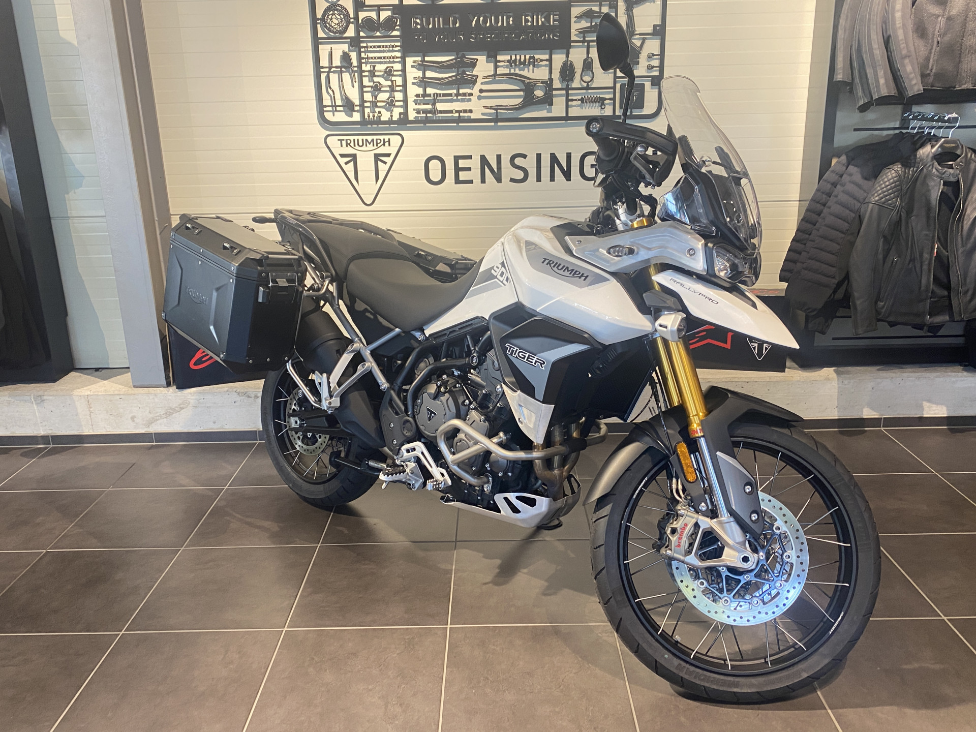 TRIUMPH Tiger 900 Rally Pro "ab Kauf 12 Monate Garantie"-showroom-element-2