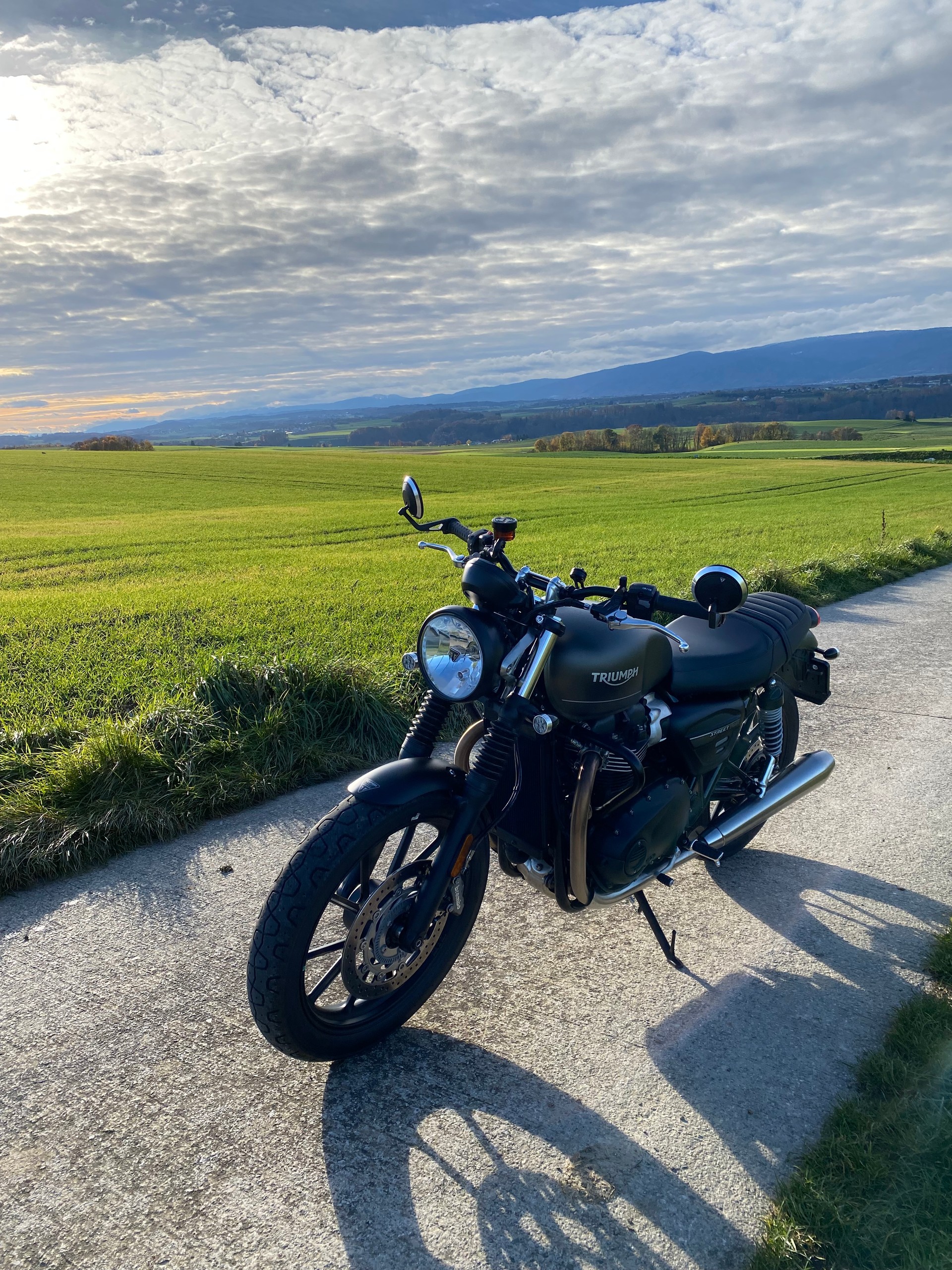 TRIUMPH Street Twin 900 Special Edition (35kW)-image-1