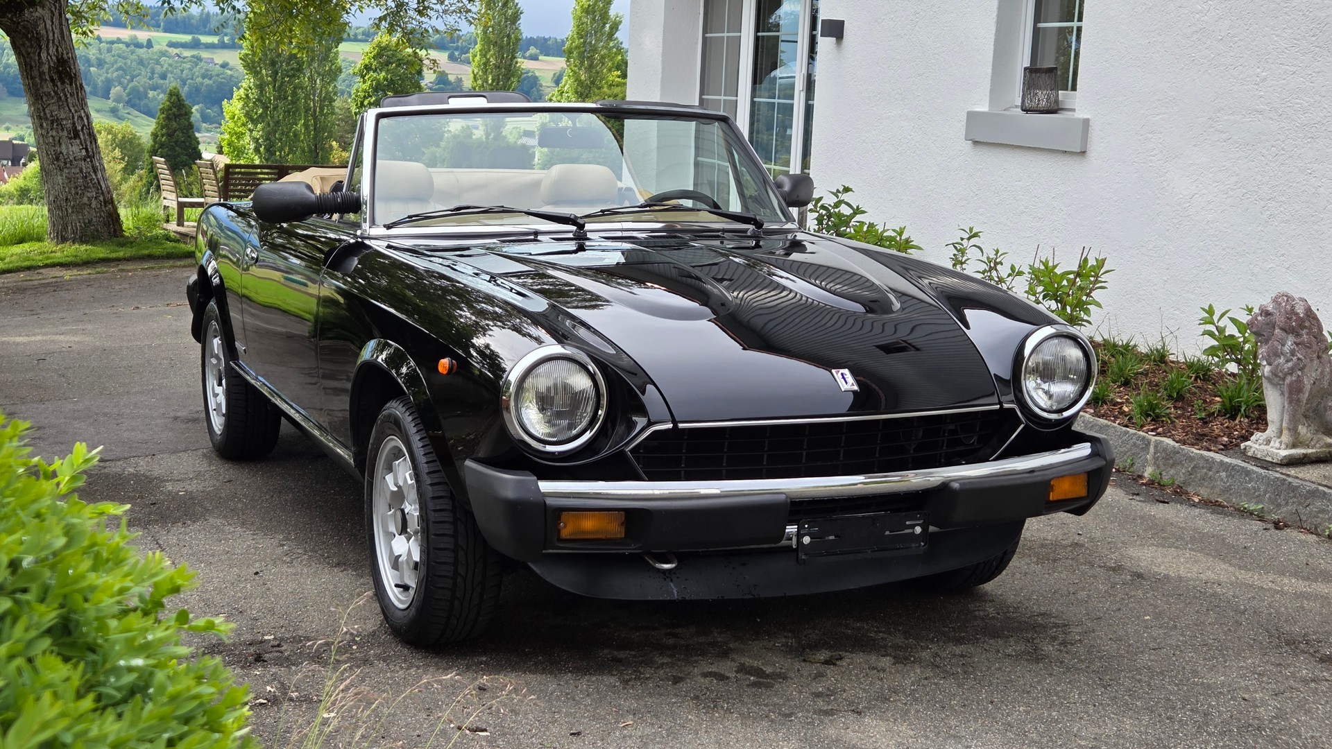 PININFARINA 124 D Spider-image-1