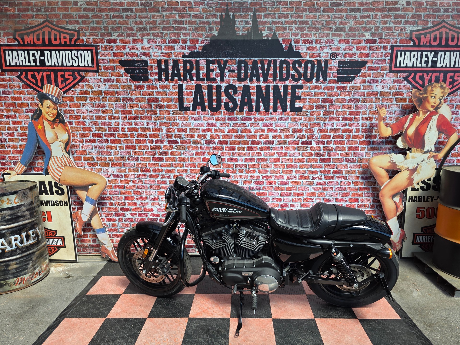 HARLEY-DAVIDSON XL 1200 CX Sportster Roadster ABS-showroom-element-1