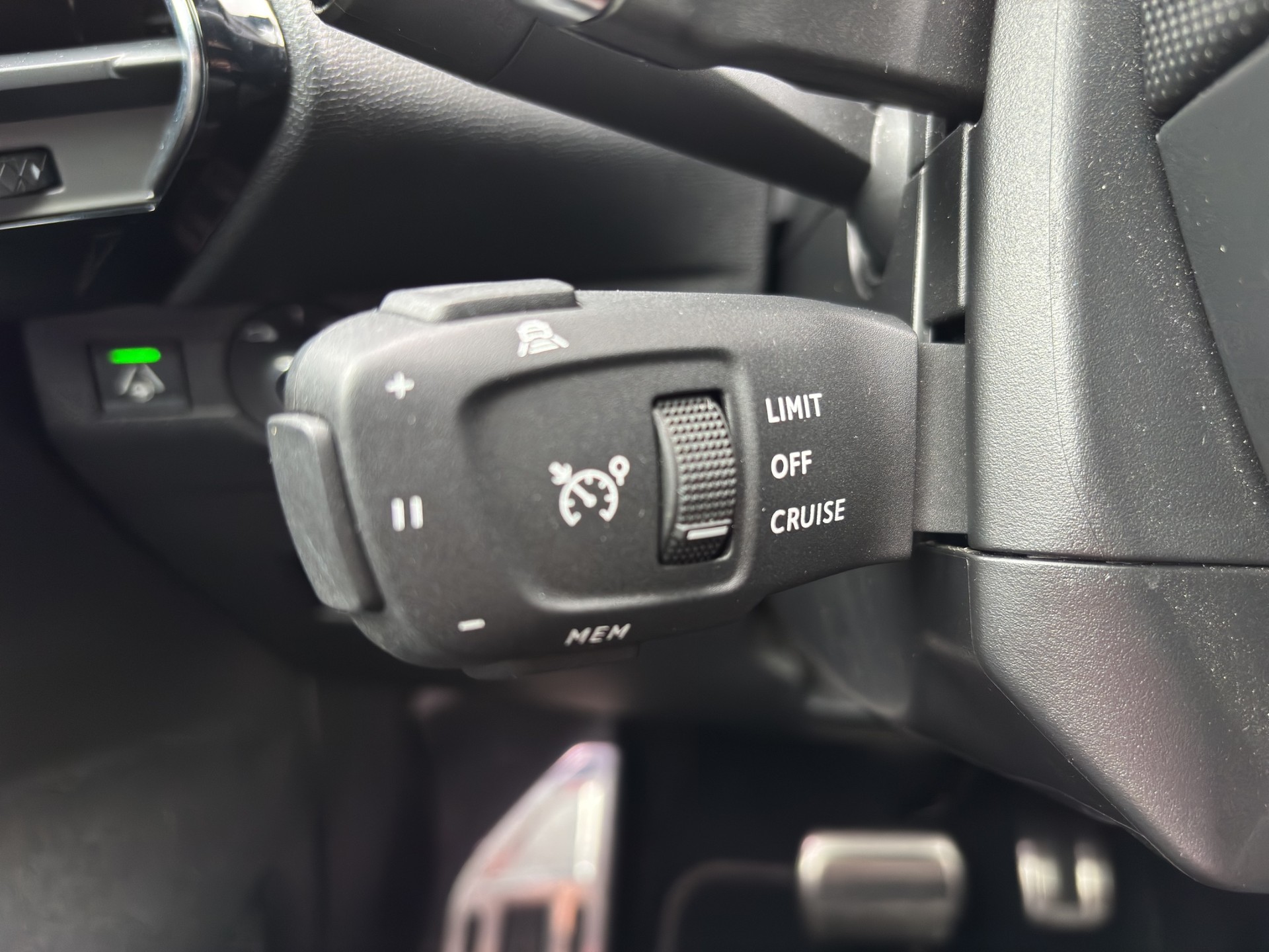 DS AUTOMOBILES DS 7 E-Tense 300 4x4 Ligne Noire-image-9
