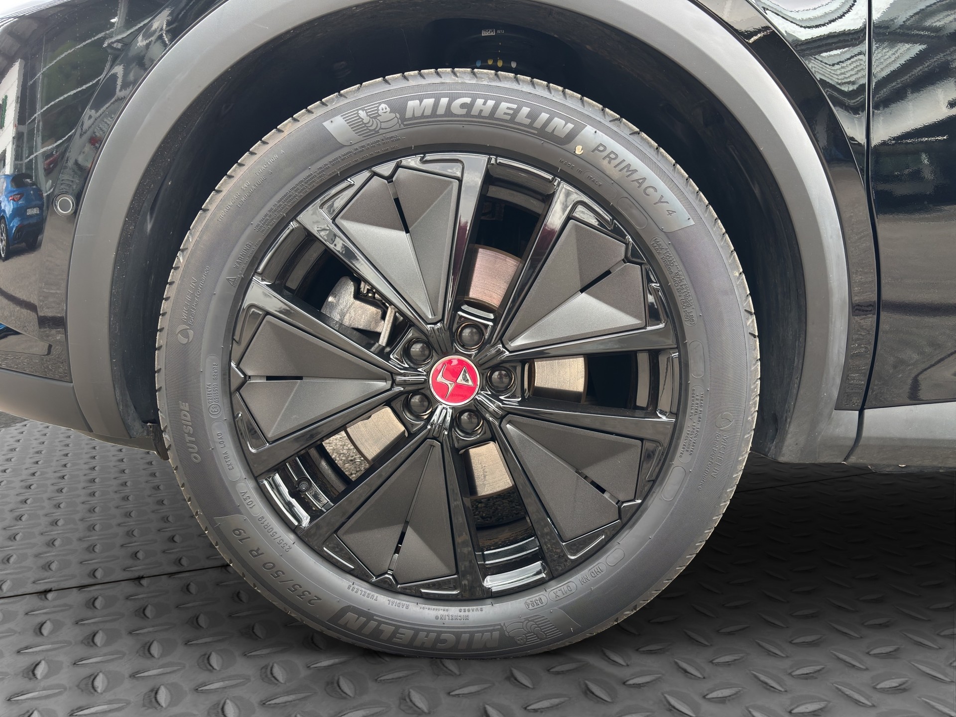 DS AUTOMOBILES DS 7 E-Tense 300 4x4 Ligne Noire-image-25