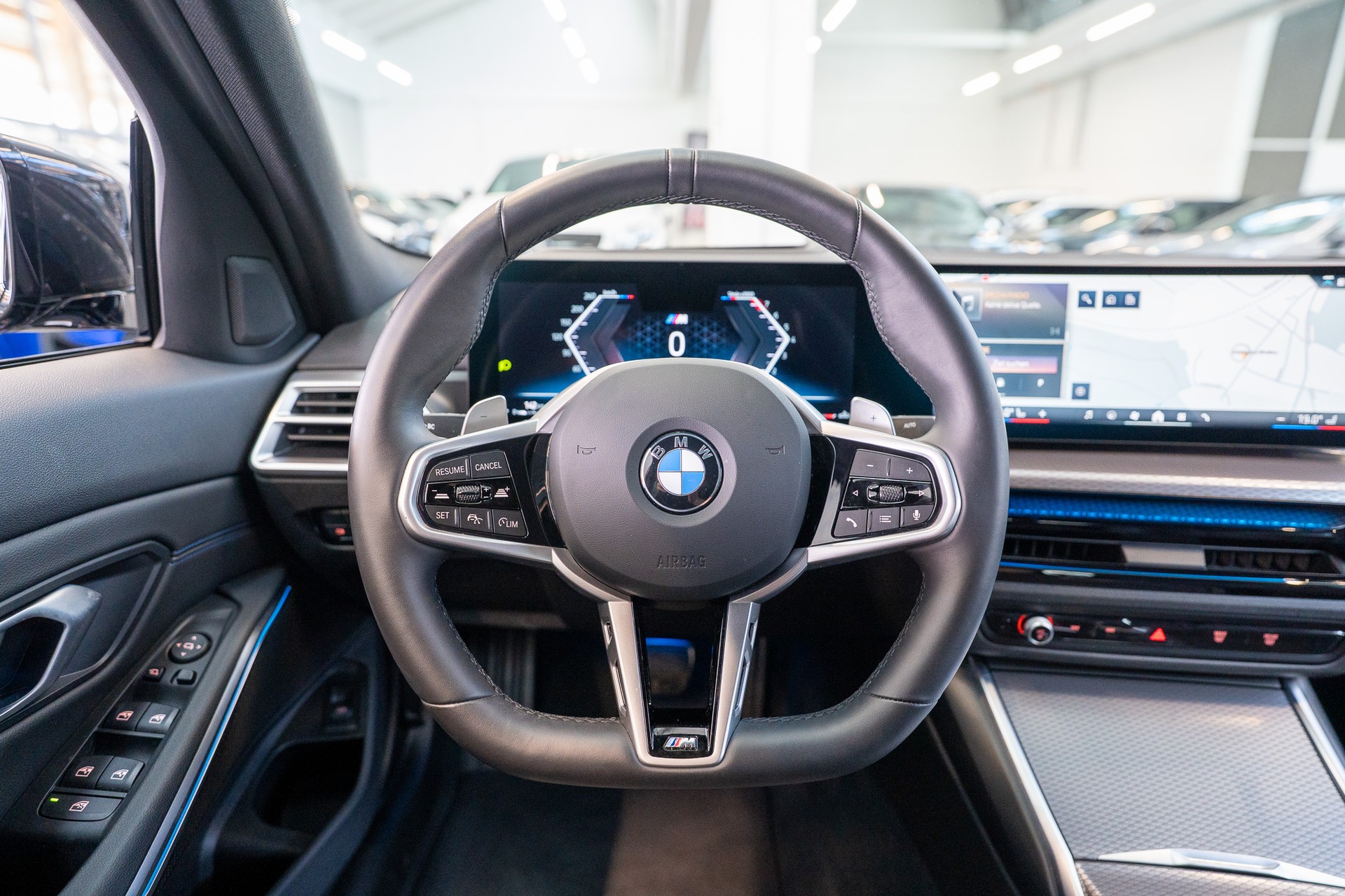 BMW 330i xDrive M Sport SAG / LCI / 360°Kamera / HeadUp-image-16