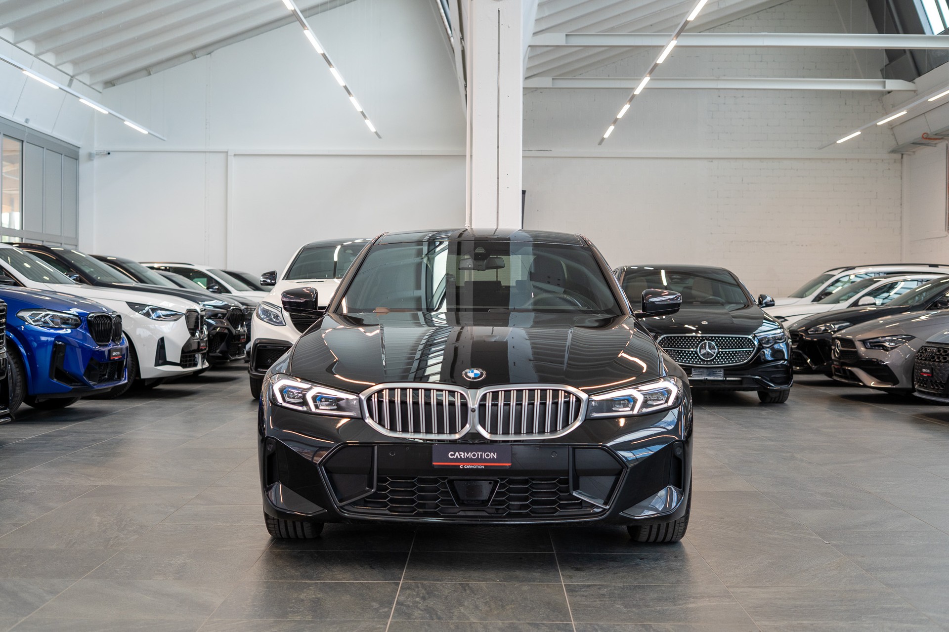 BMW 330i xDrive M Sport SAG / LCI / 360°Kamera / HeadUp-showroom-element-1