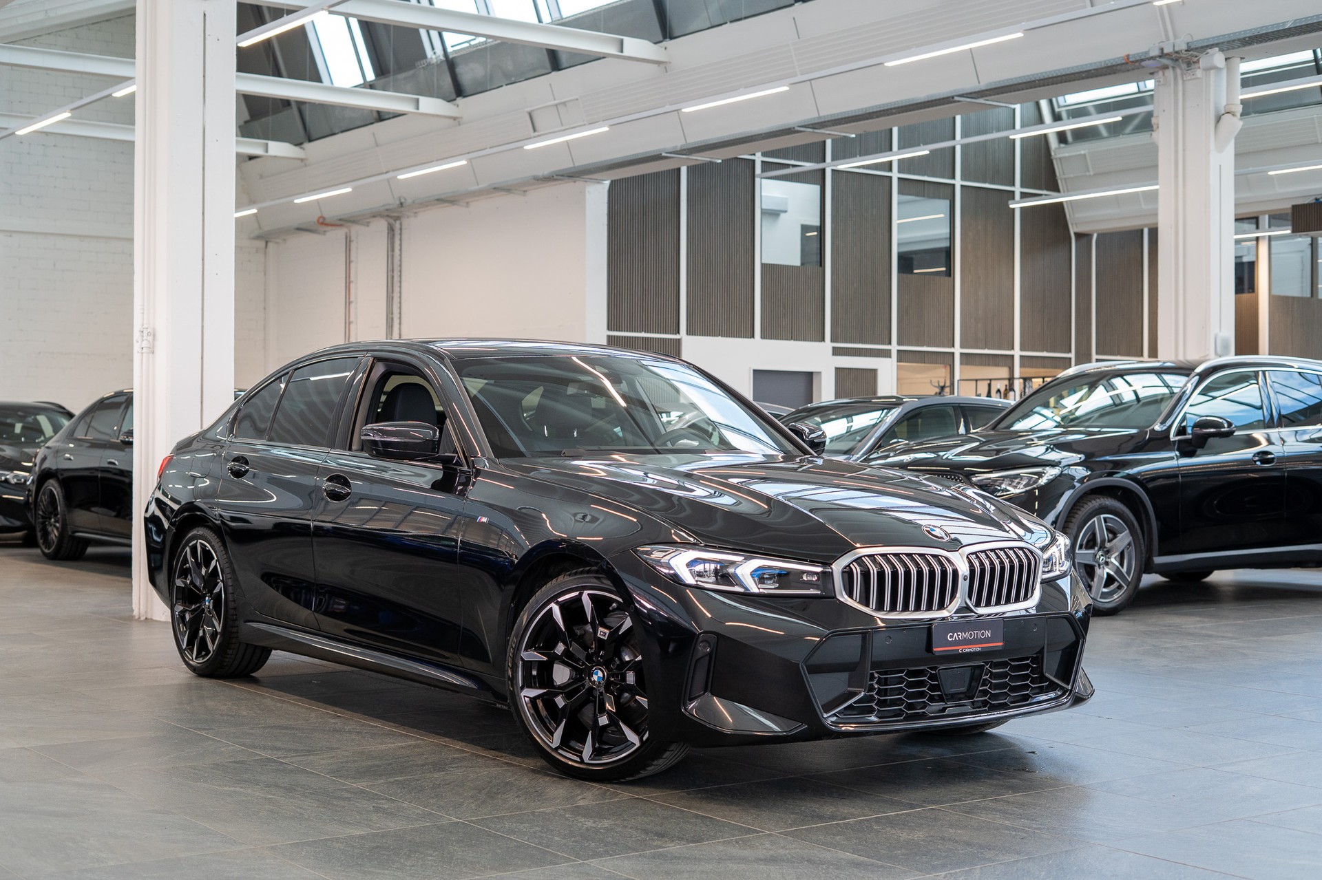 BMW 330i xDrive M Sport SAG / LCI / 360°Kamera / HeadUp-showroom-element-2