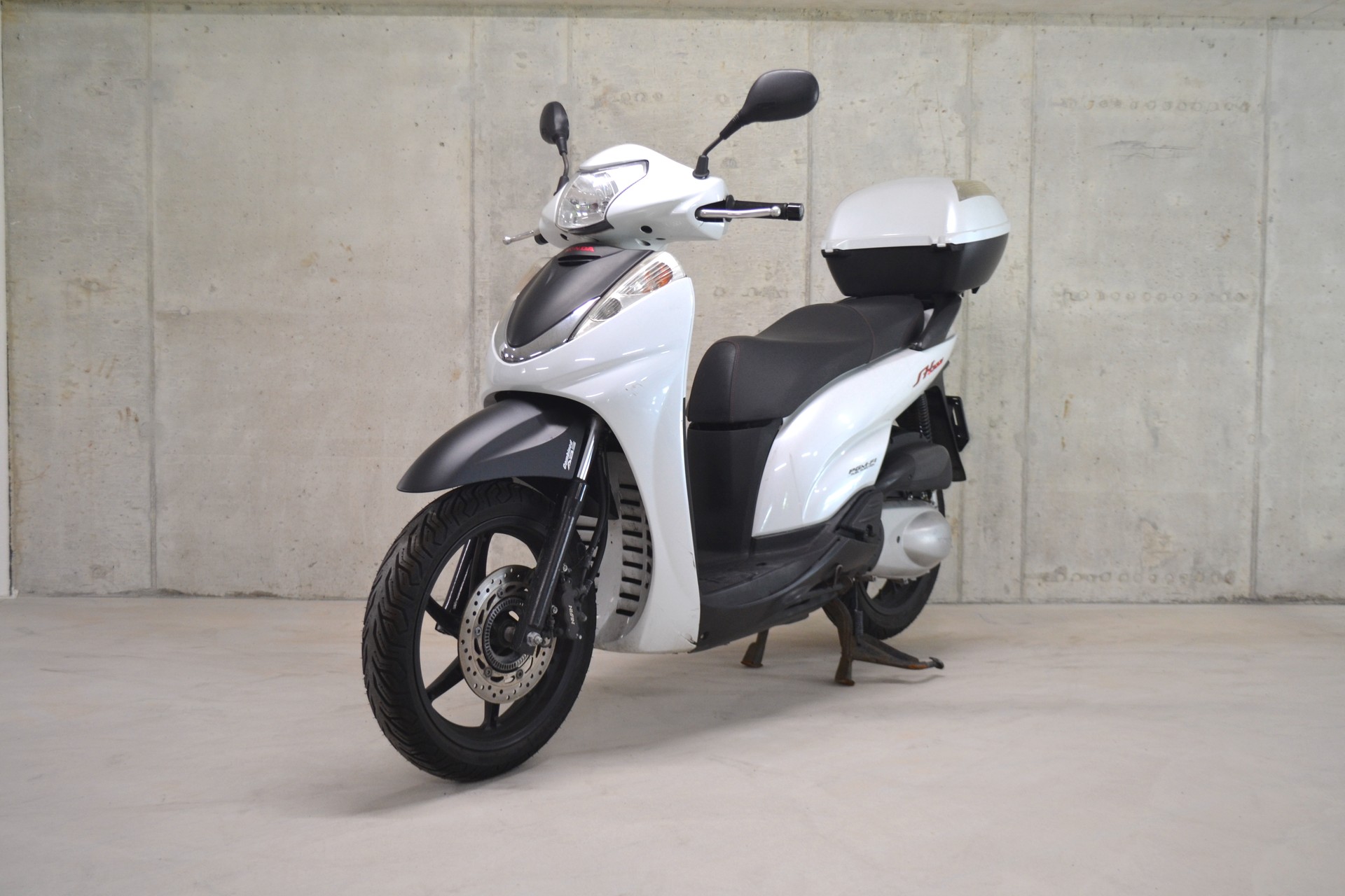 HONDA SH 300 i ABS-image-1