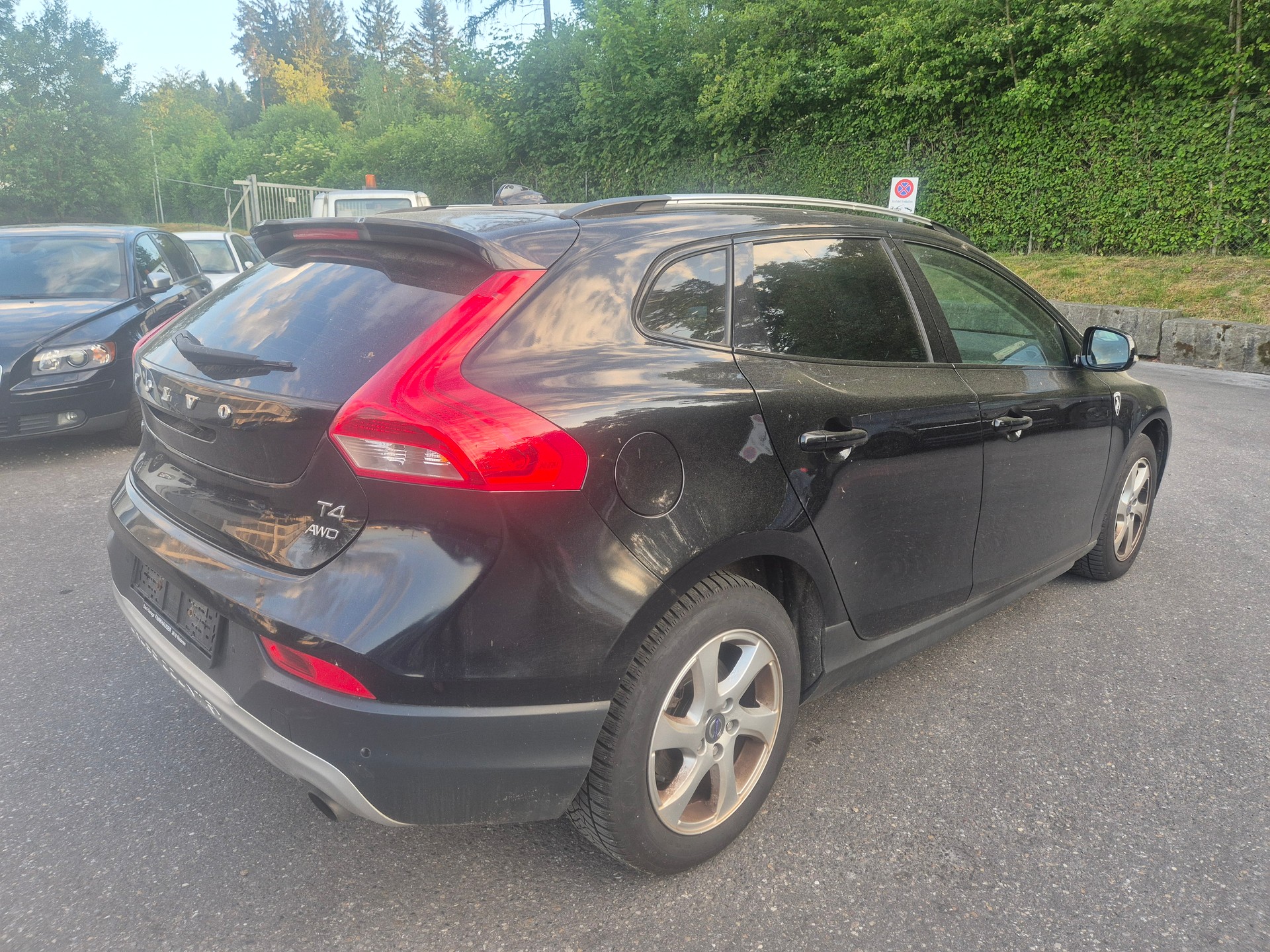 VOLVO V40 Cross Country T4 2.0 AWD Summum Geartronic-image-5