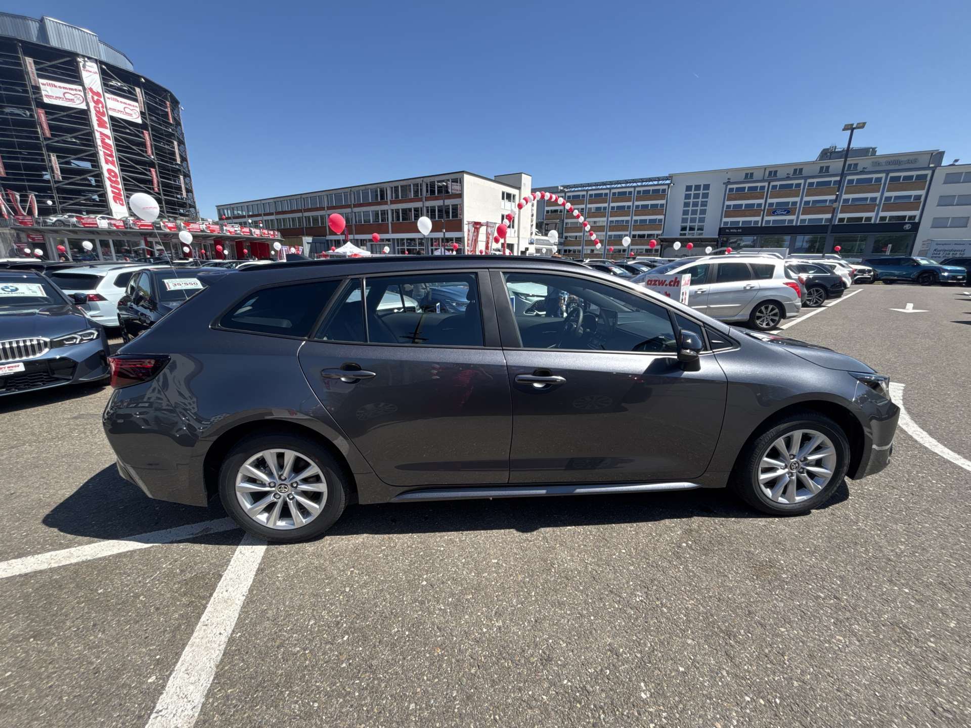 TOYOTA Corolla Touring Sports 1.8 HSD Comfort e-CVT Automat-image-12