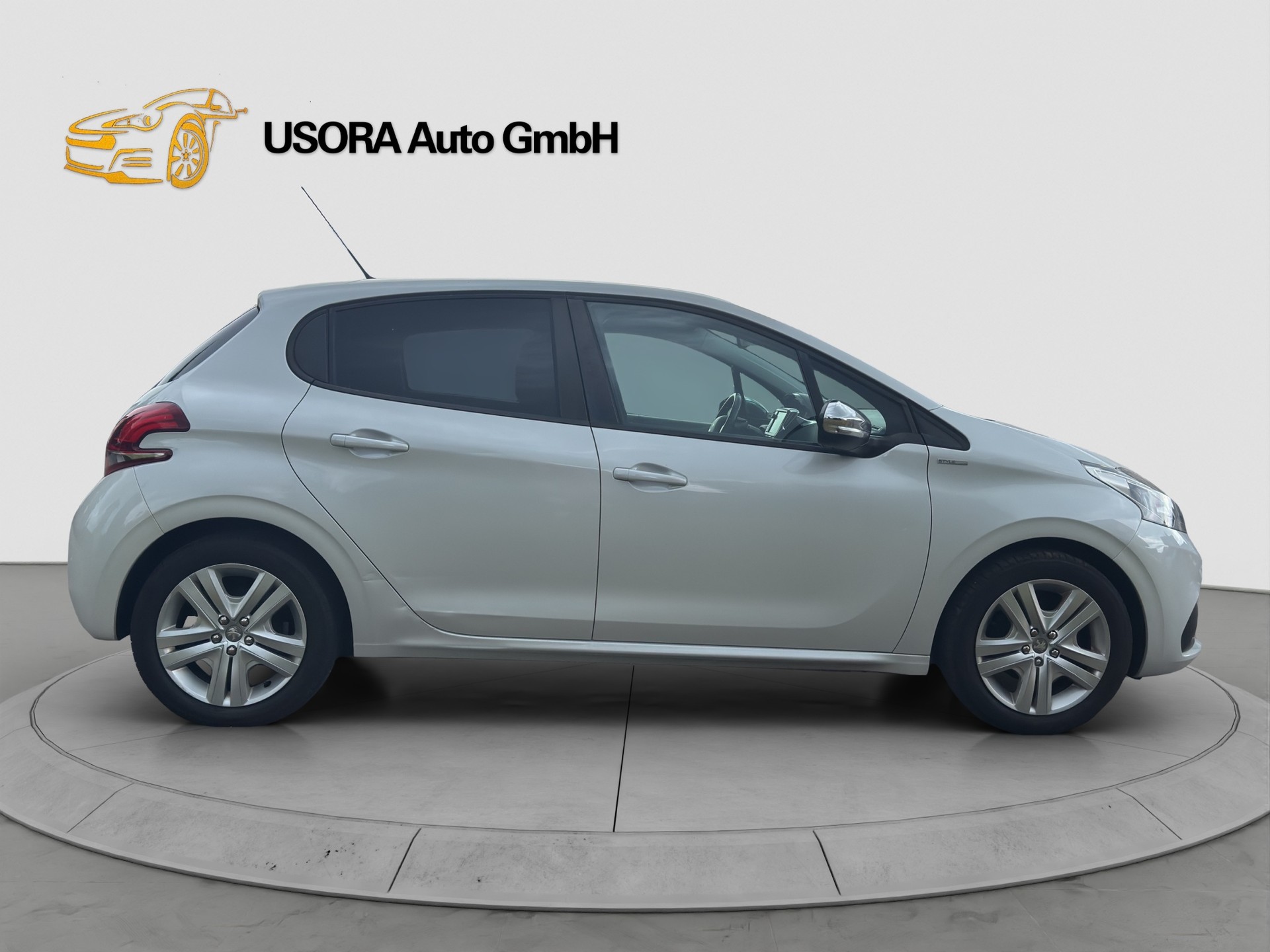 PEUGEOT 208 1.2 PureTech Style-image-2