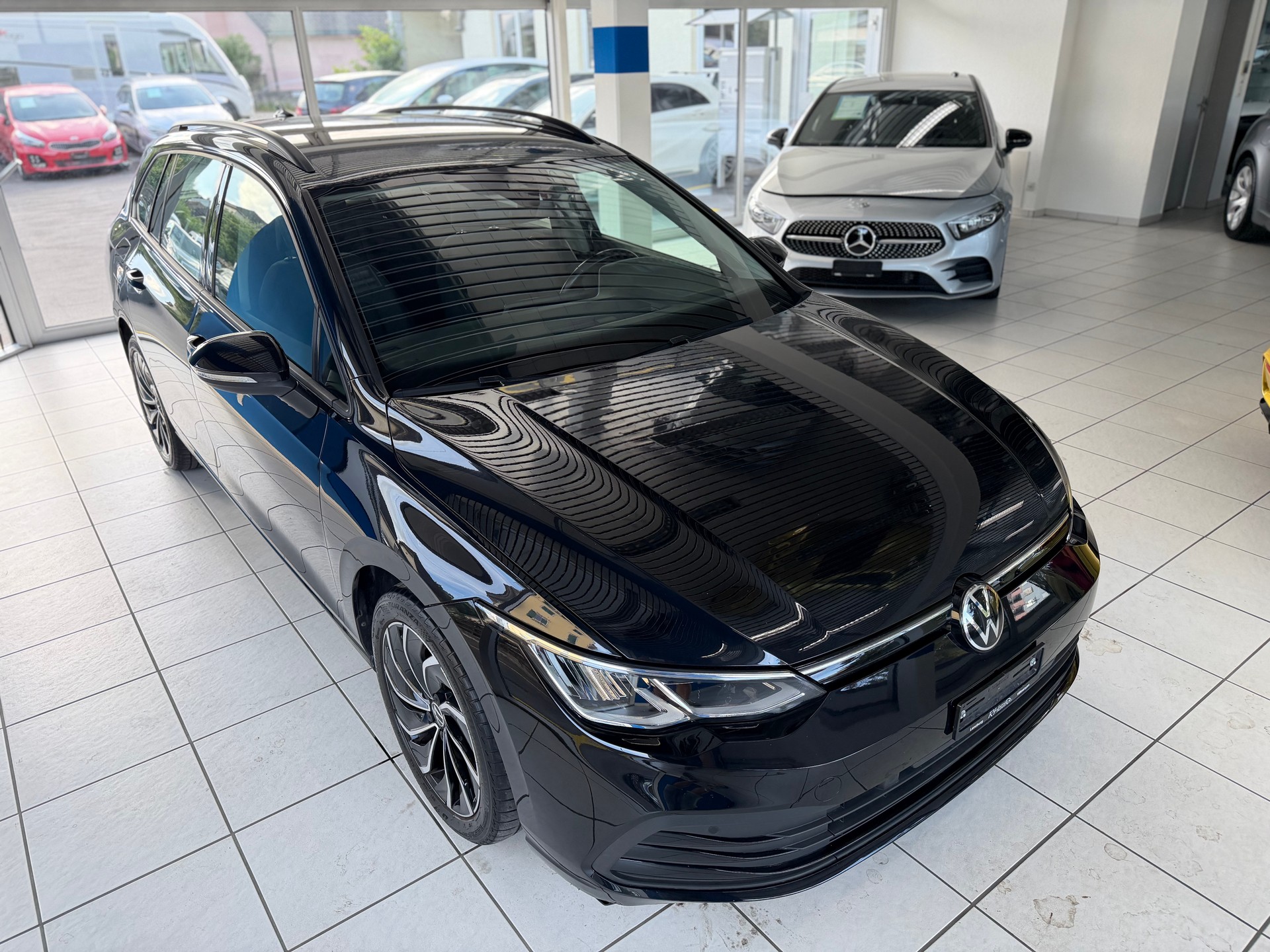VW Golf Variant 1.5 TSI Life-showroom-element-2