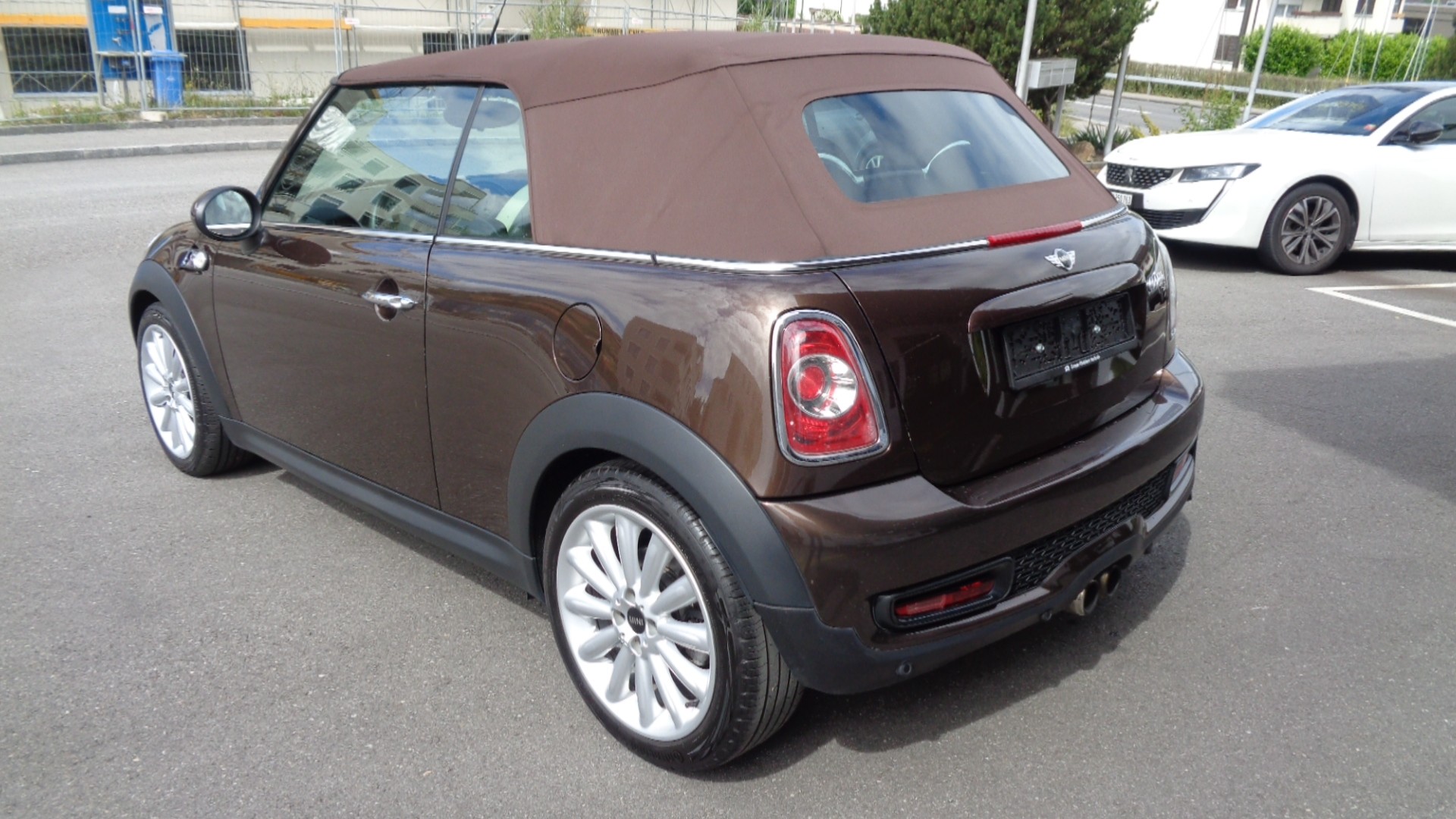 MINI Cooper S Cabriolet-image-3