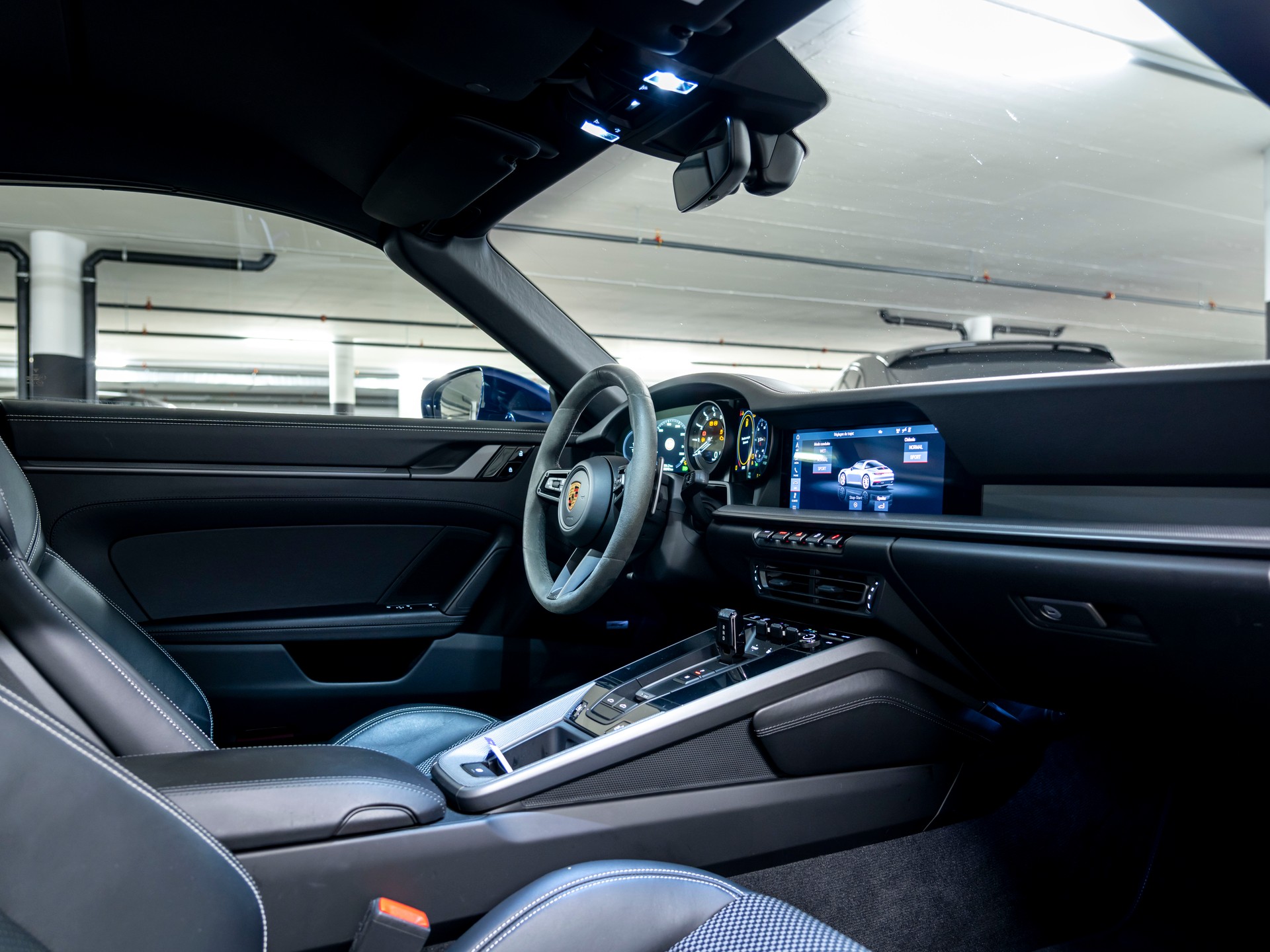 PORSCHE 911 Targa 4 PDK-image-18