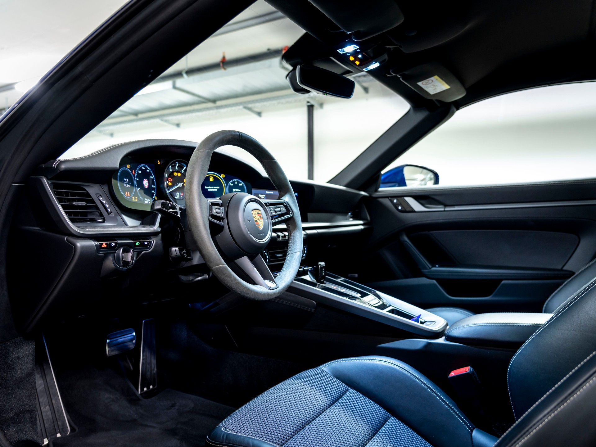 PORSCHE 911 Targa 4 PDK-image-13