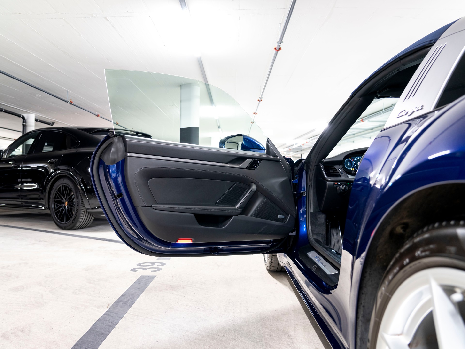 PORSCHE 911 Targa 4 PDK-image-11