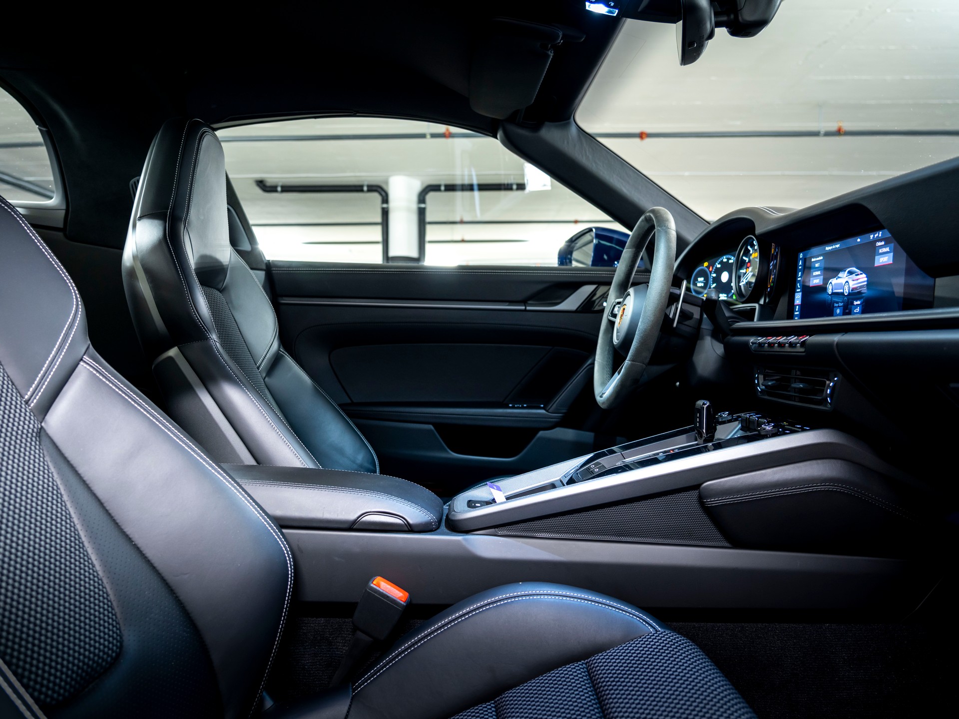 PORSCHE 911 Targa 4 PDK-image-19