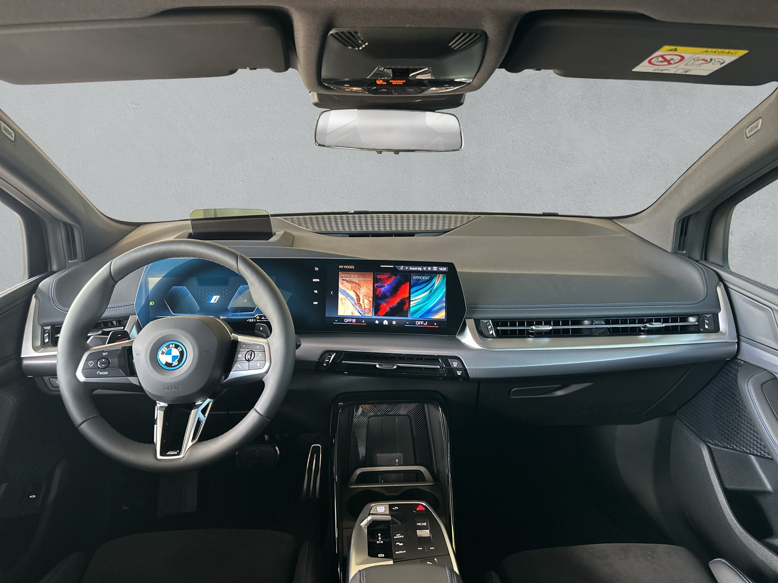 BMW 225e xDrive Active Tourer-image-16