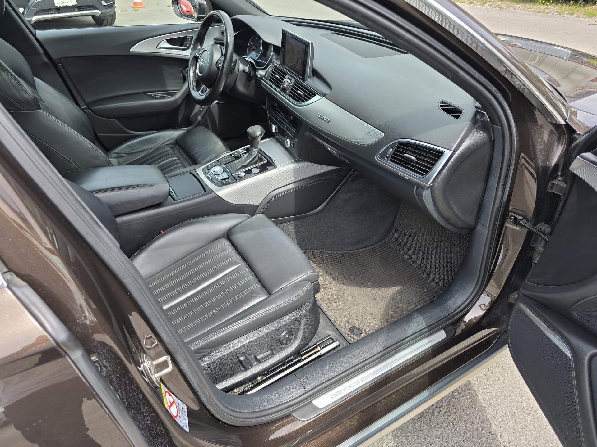 AUDI A6 allroad 3.0 BiTDI V6 quattro tiptronic-image-12
