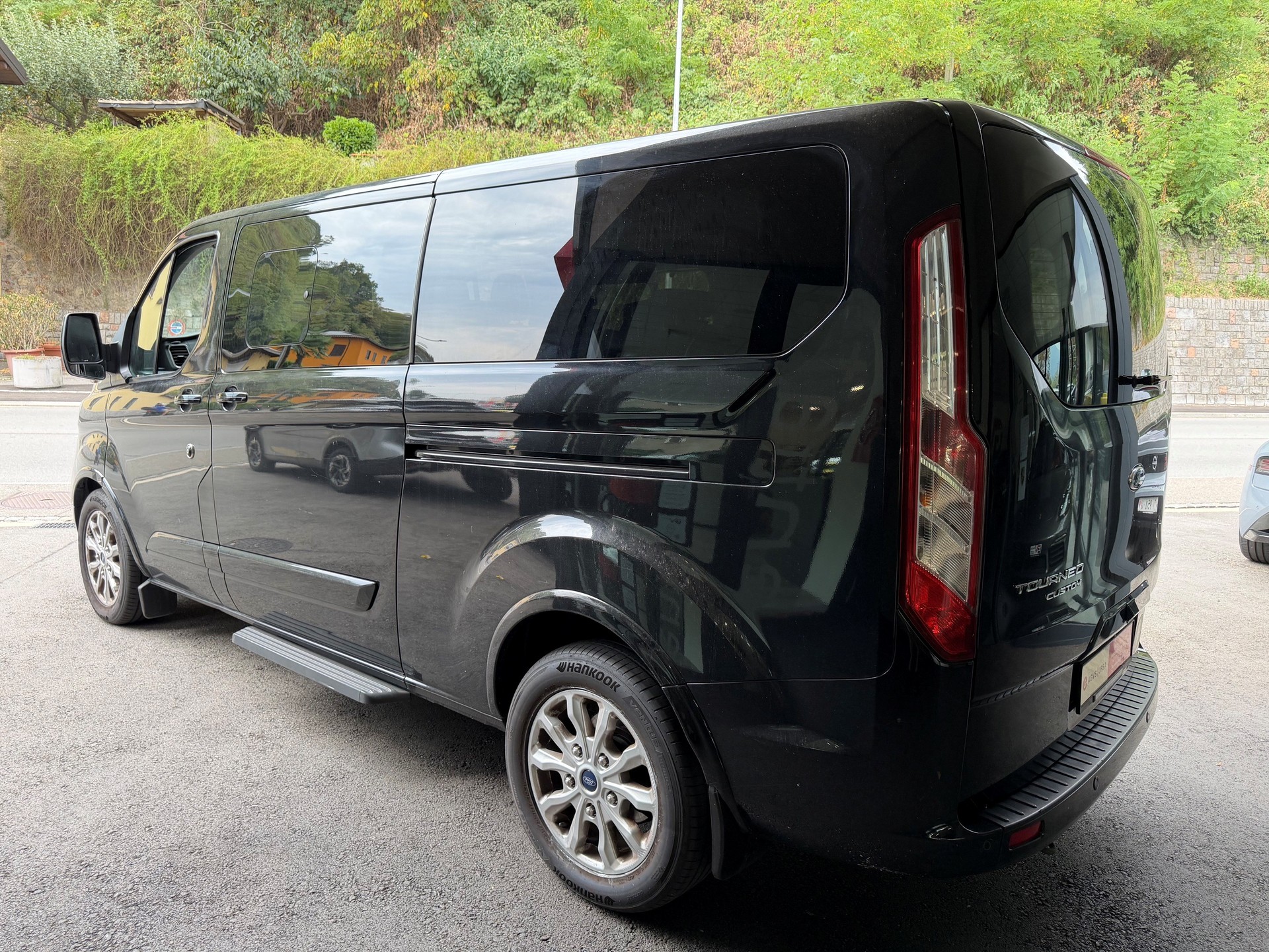 FORD Tourneo Custom 310 L2H1 Titanium-image-11