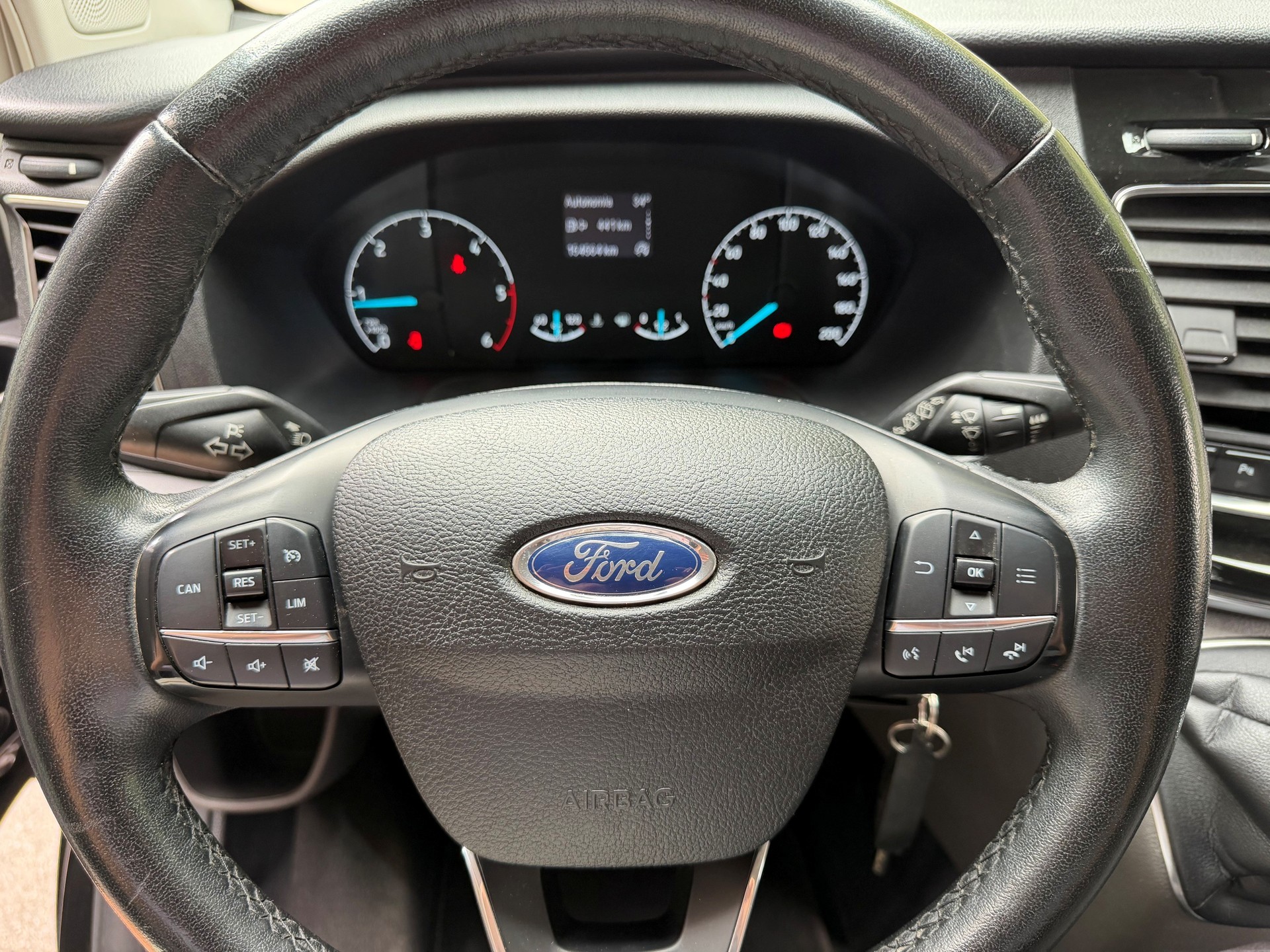 FORD Tourneo Custom 310 L2H1 Titanium-image-4
