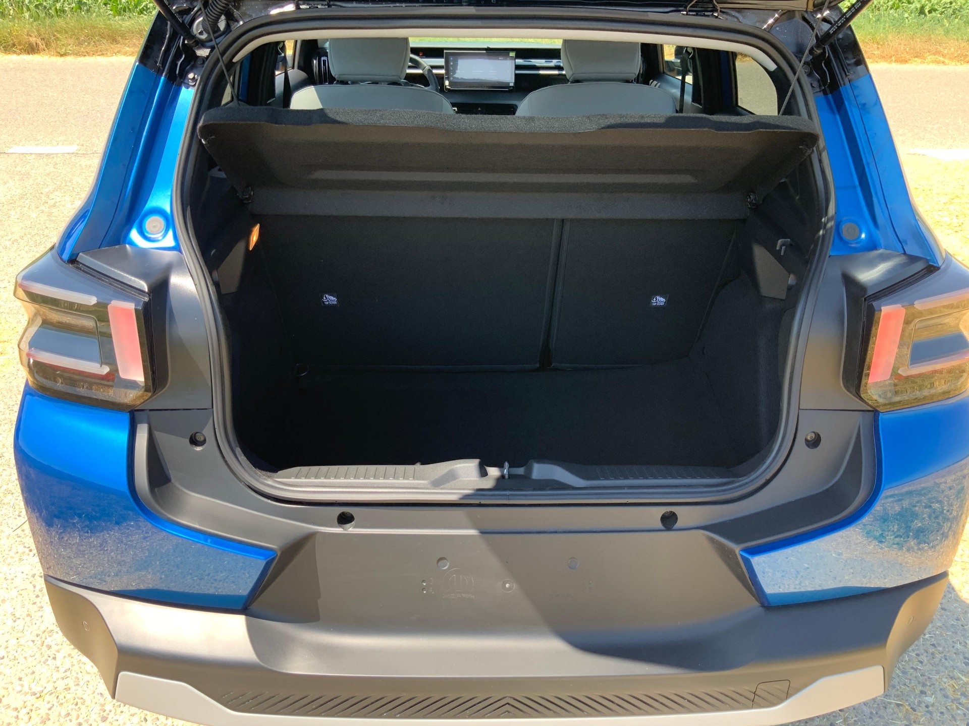 CITROEN C3 1.2 Hybrid Edition Tricolore-image-4