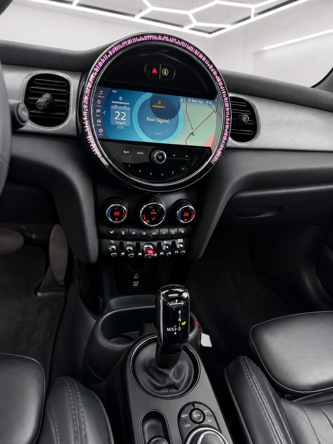 MINI Cooper S Trafalgar Edition Steptronic DKG-image-8