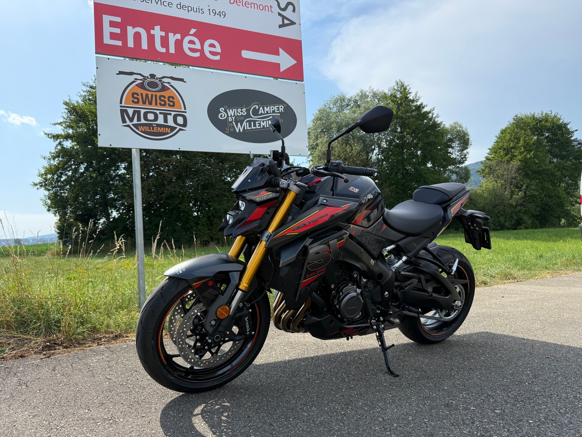 SUZUKI GSX-S 1000 EVO-showroom-element-1