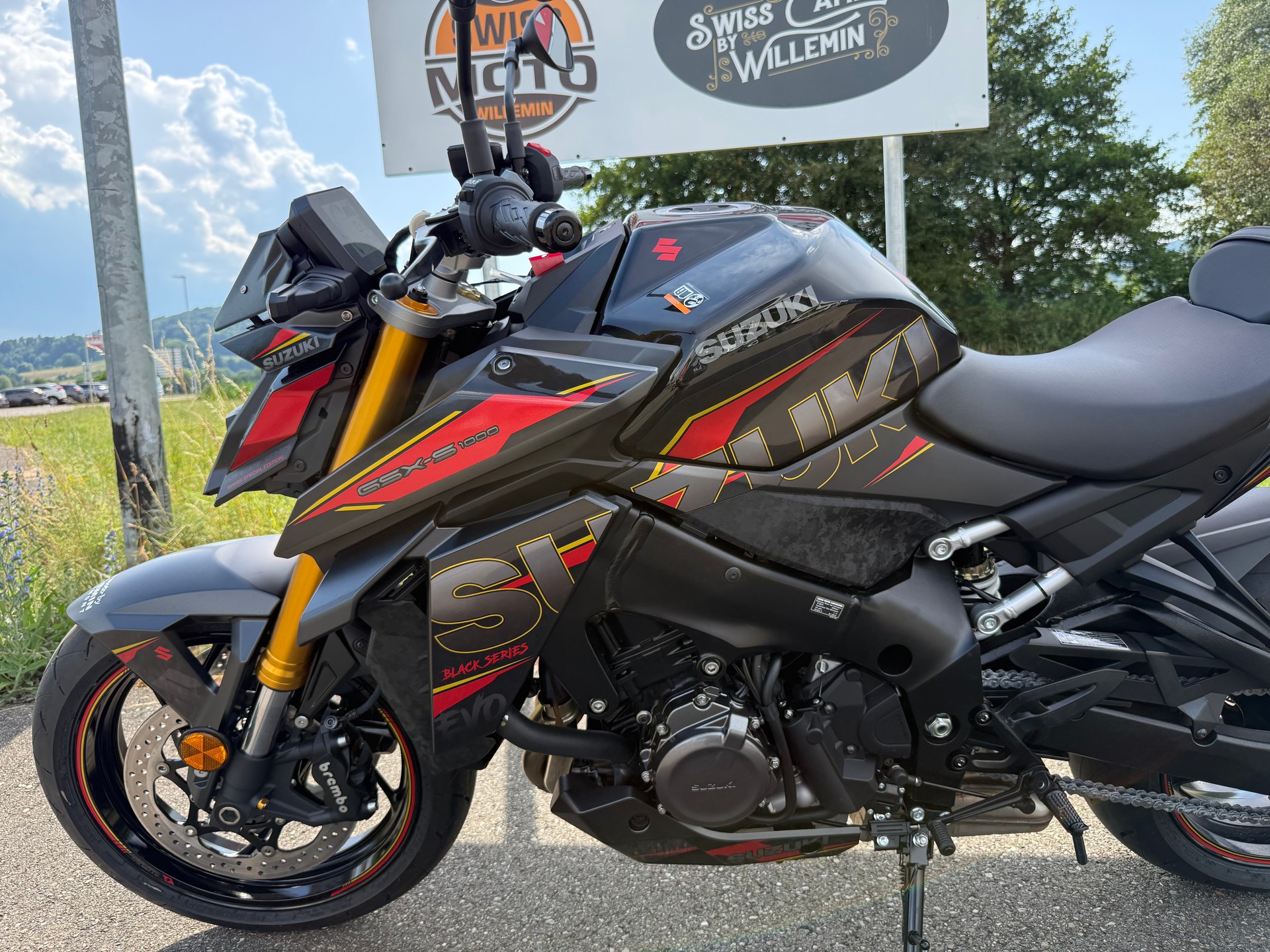 SUZUKI GSX-S 1000 EVO-showroom-element-3
