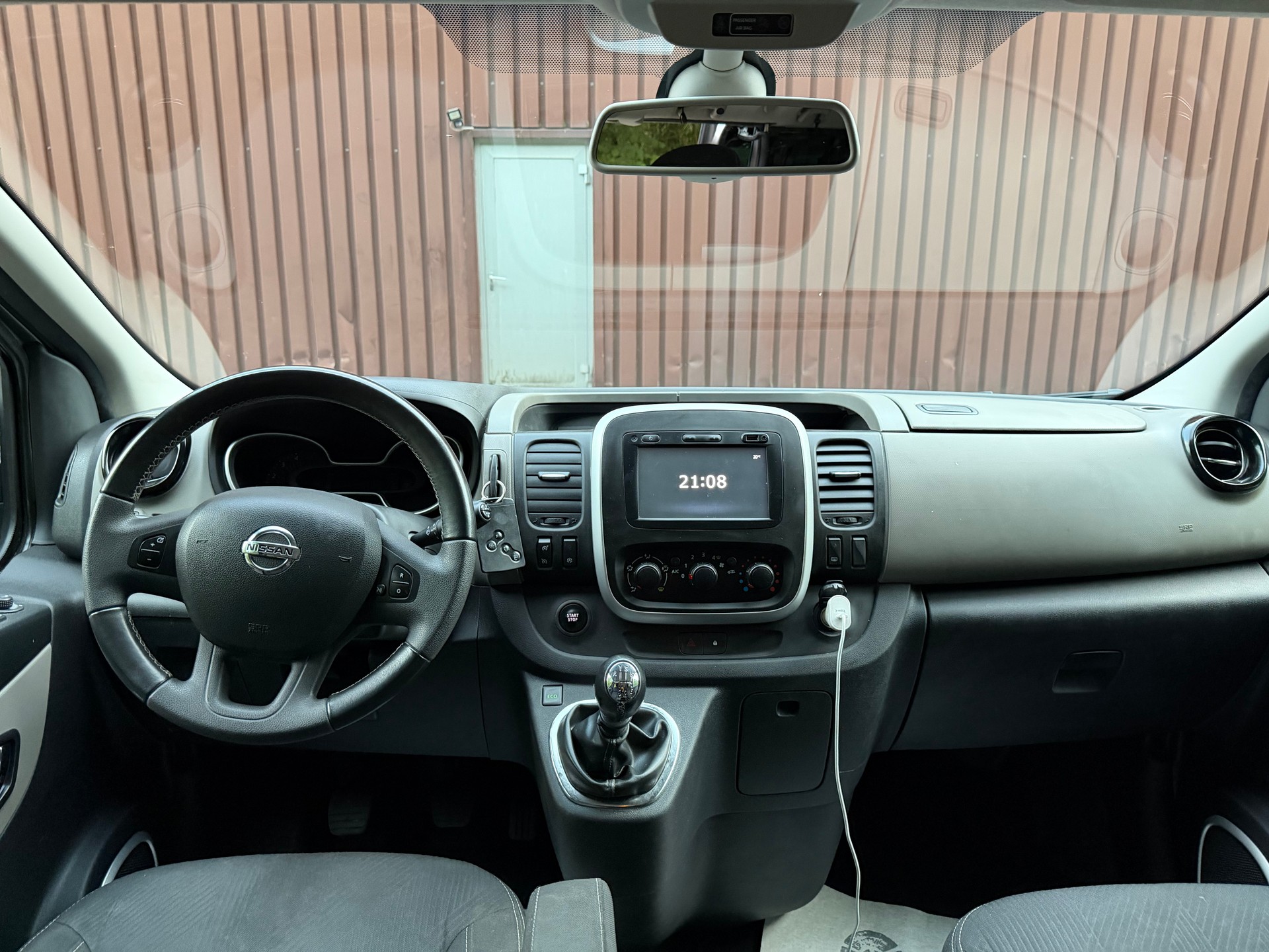 NISSAN NV300 dCi 145 2.7 L1H1 Comfort 9Pl.-image-9
