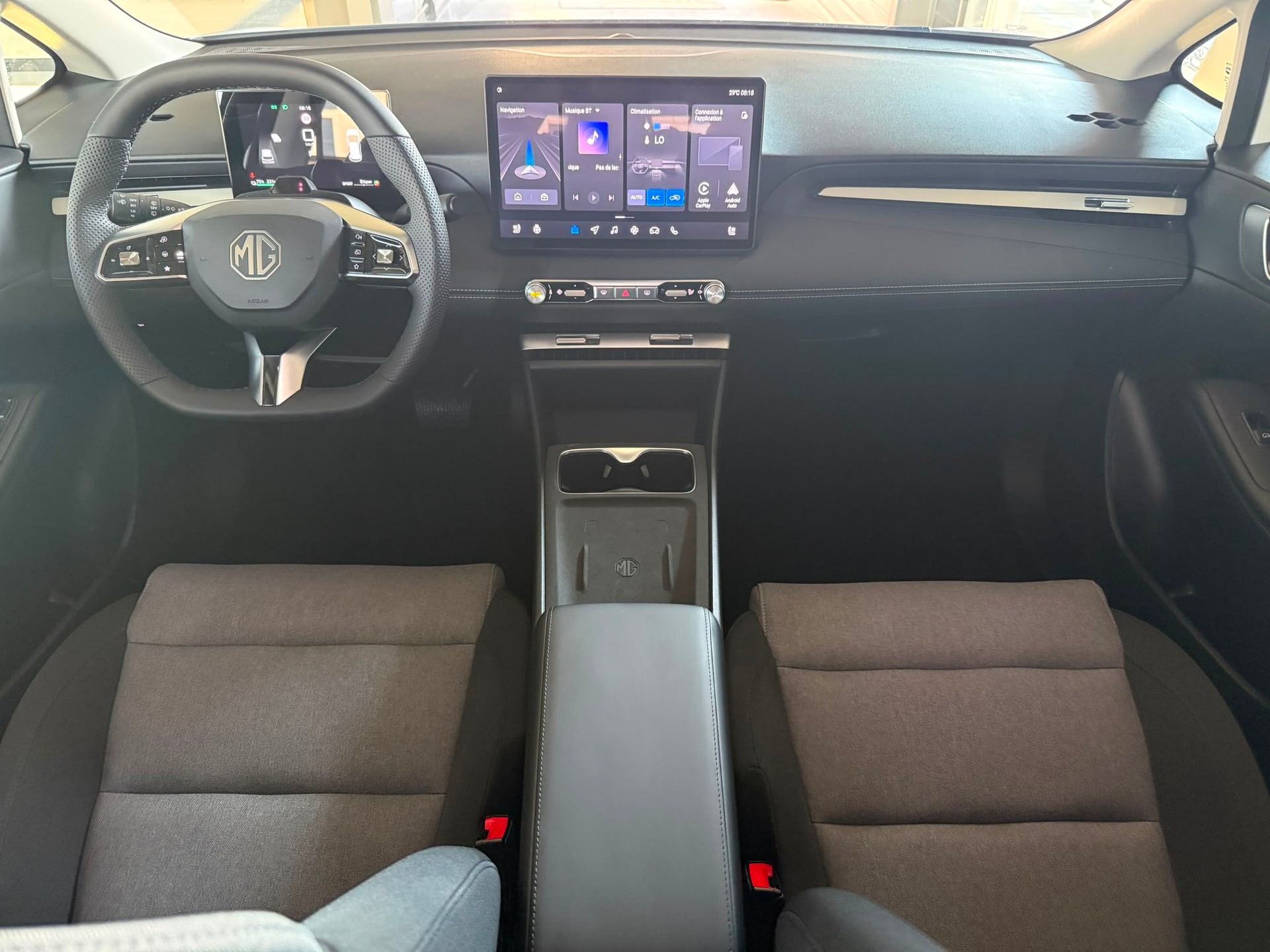 MG 4 EV Urban 43kWh Comfort-image-12
