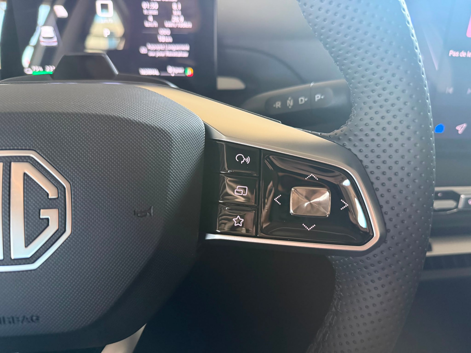 MG 4 EV Urban 43kWh Comfort-image-16