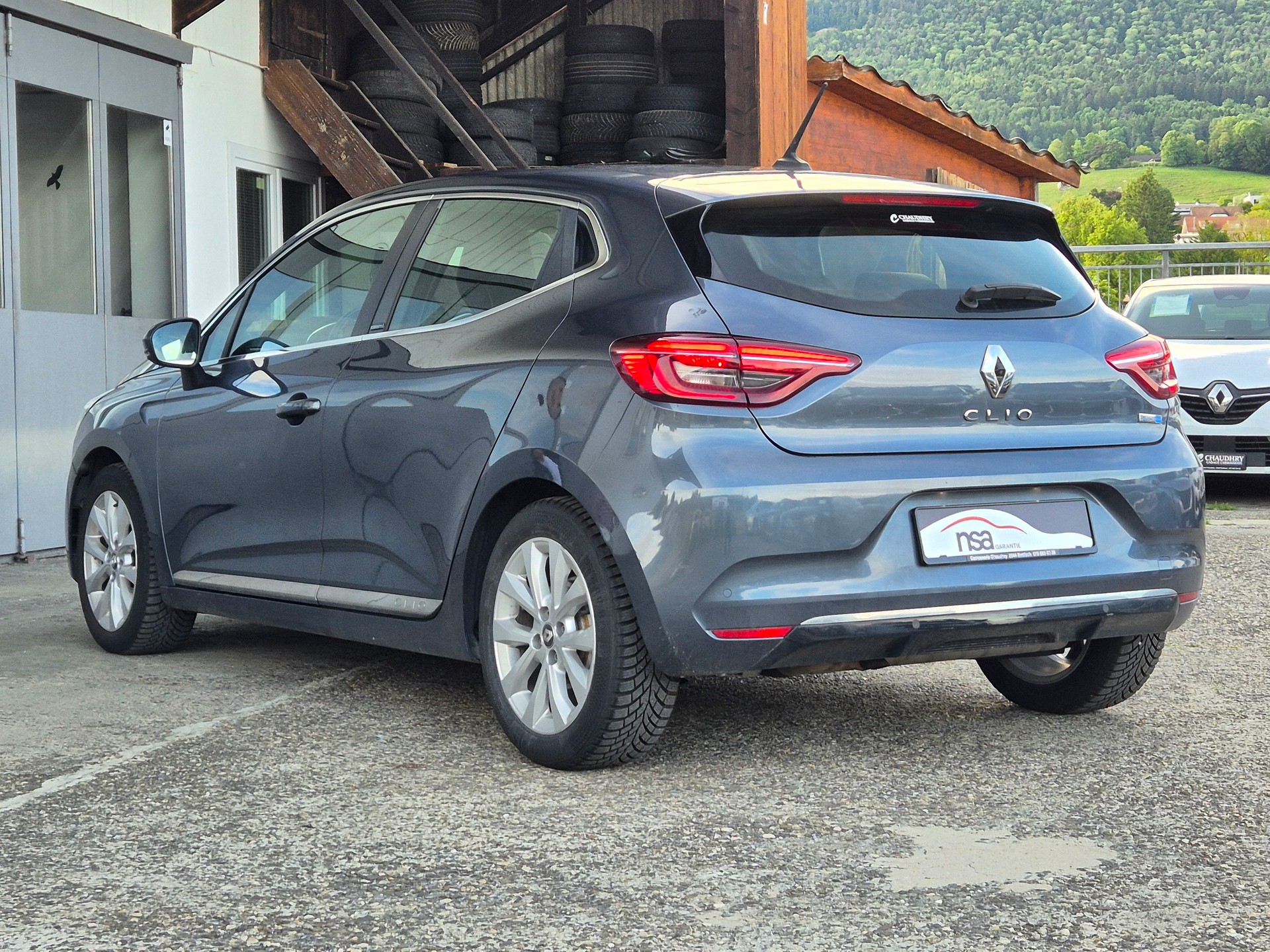 RENAULT Clio 1.6 E-Tech Intens-image-8