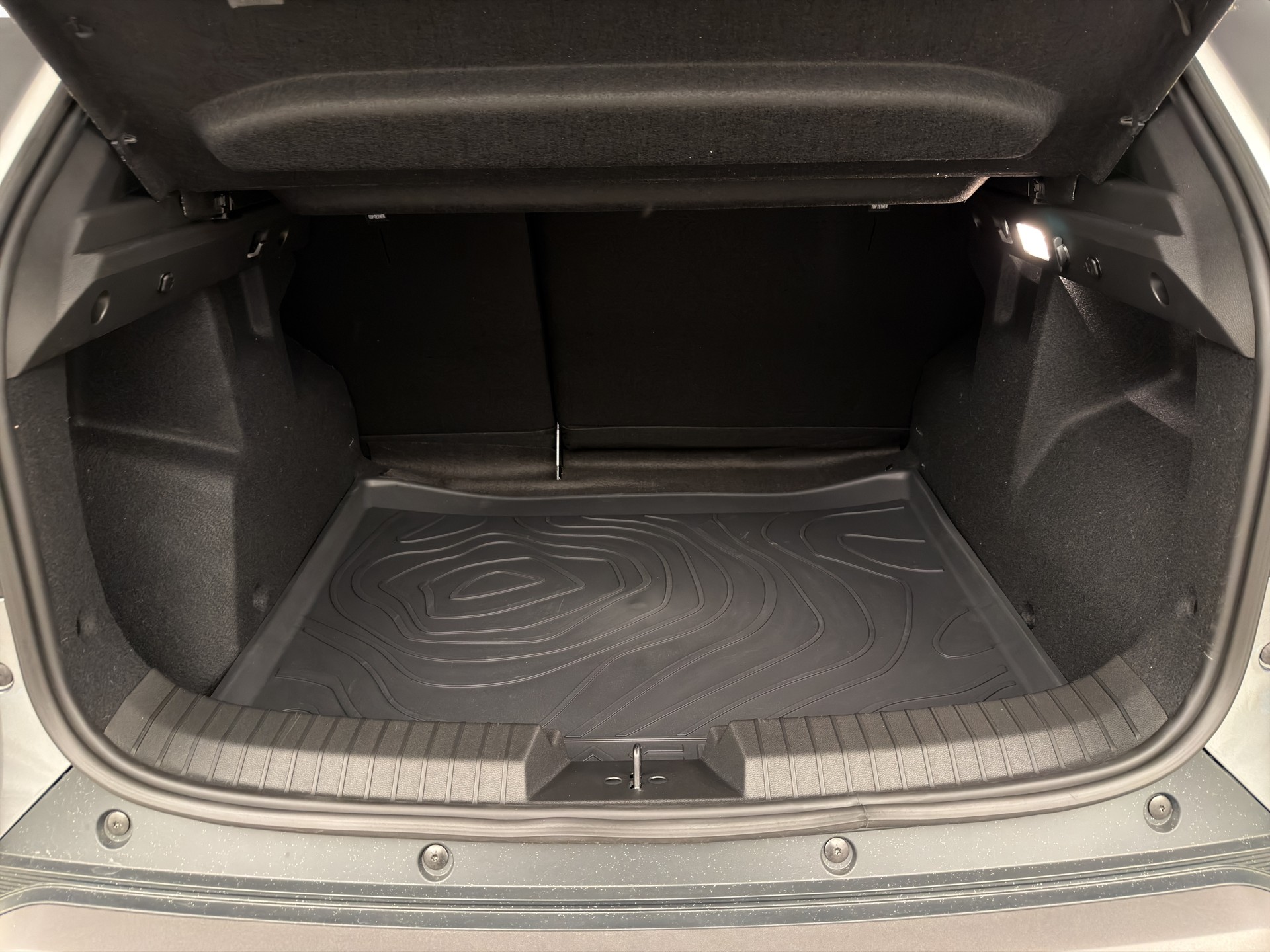 DACIA Duster 1.2 Hybrid Extreme 4WD-image-12