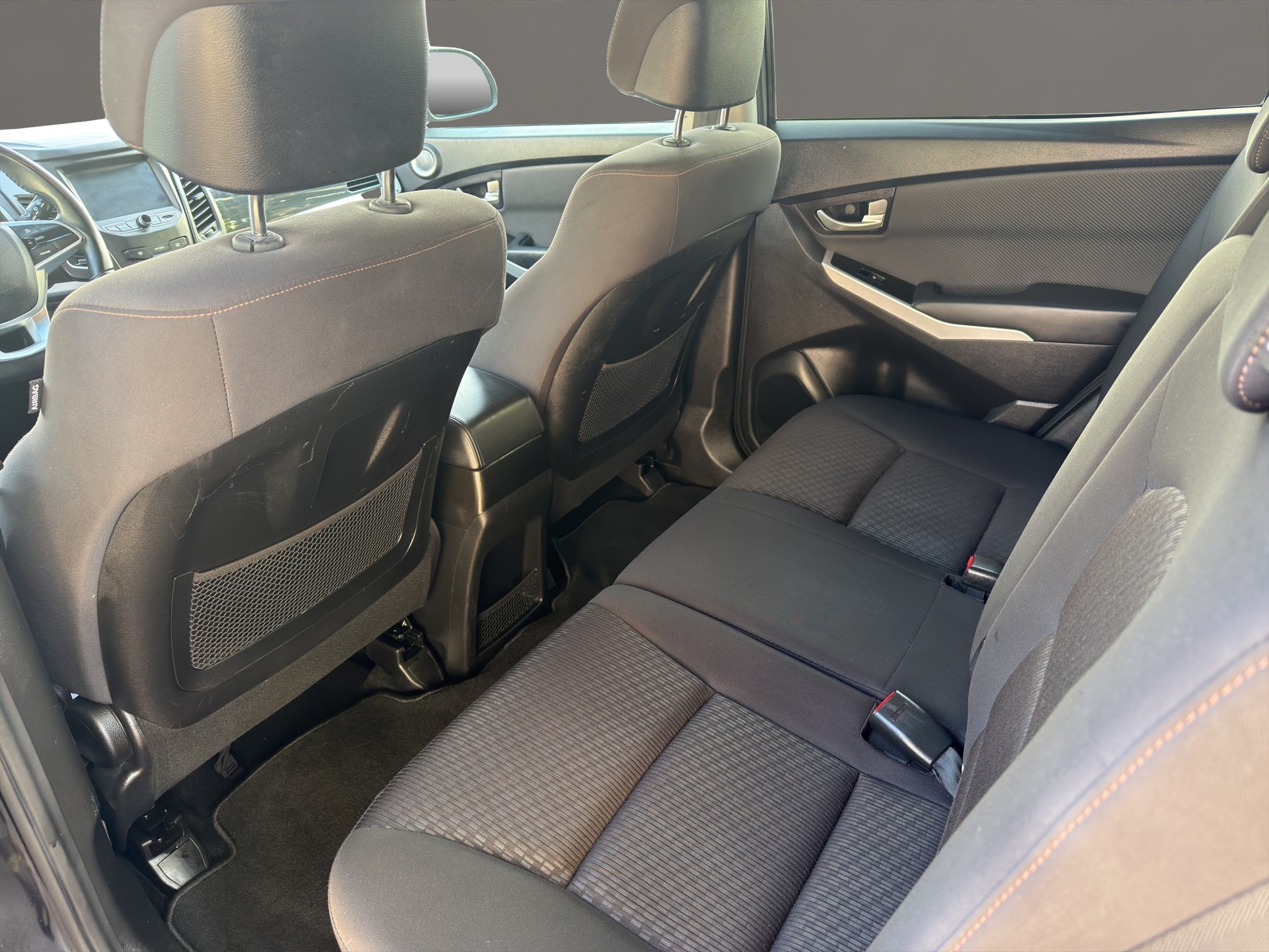 KGM-SsangYong Korando 2.2 e-XDi Sapphire 4WD-image-12