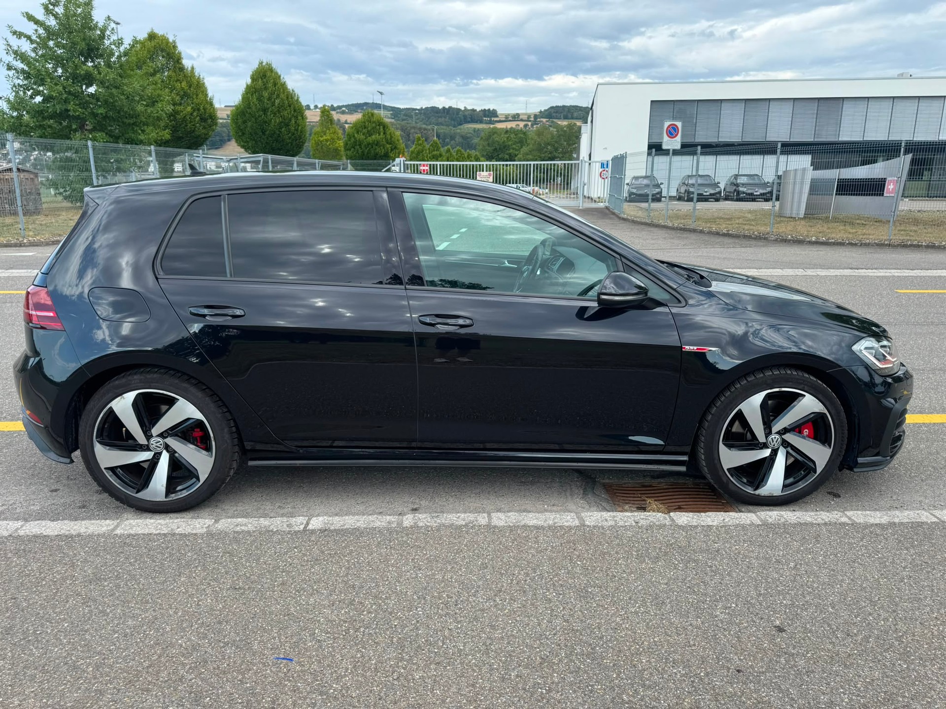 VW Golf 2.0 TSI GTI Performance DSG-image-5