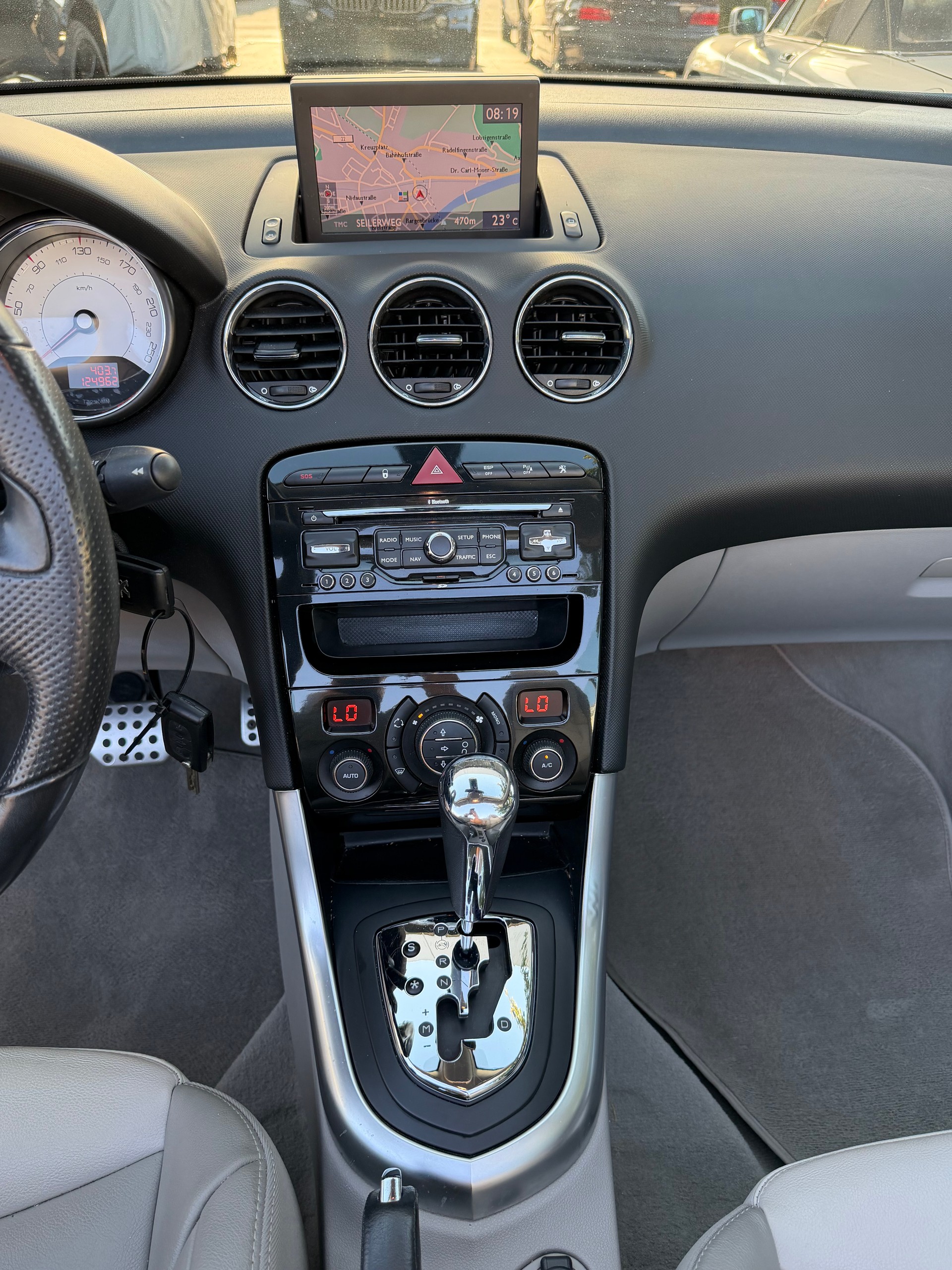 PEUGEOT 308 CC 1.6 16V Turbo Allure Automatic-image-12