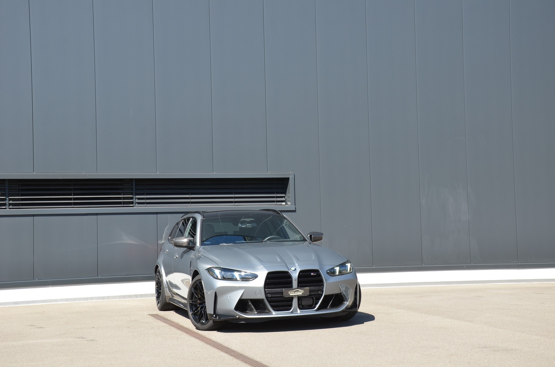 BMW M3 Touring xDrive Competition M-image-6