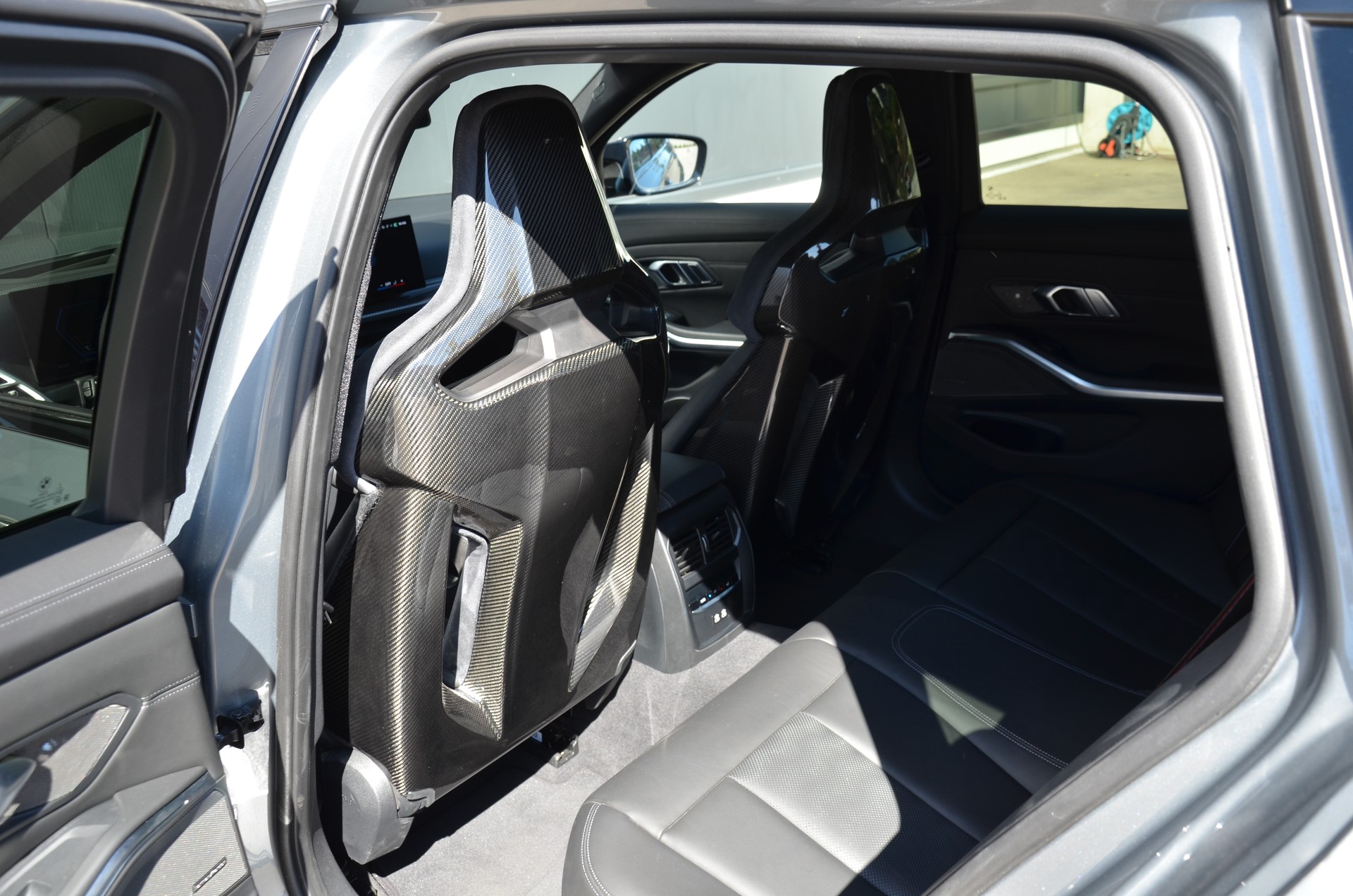 BMW M3 Touring xDrive Competition M-image-11