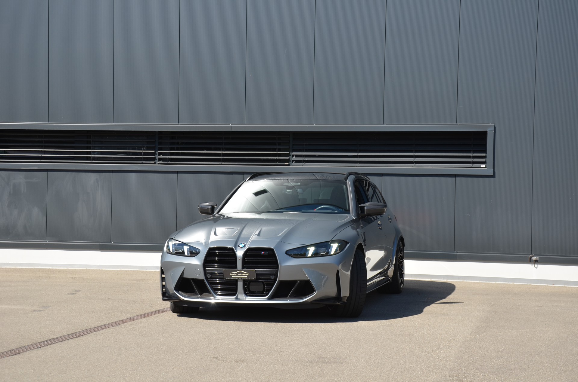 BMW M3 Touring xDrive Competition M-image-4