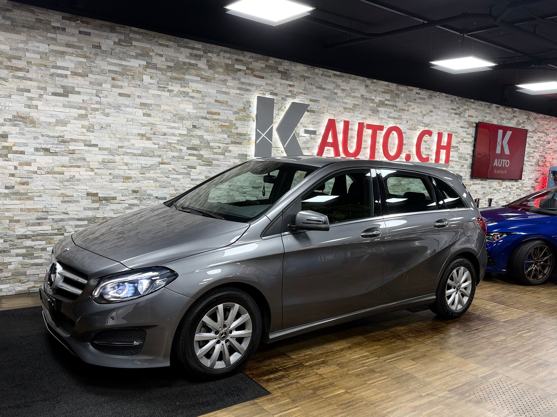 MERCEDES-BENZ B 200 Style 7G-DCT