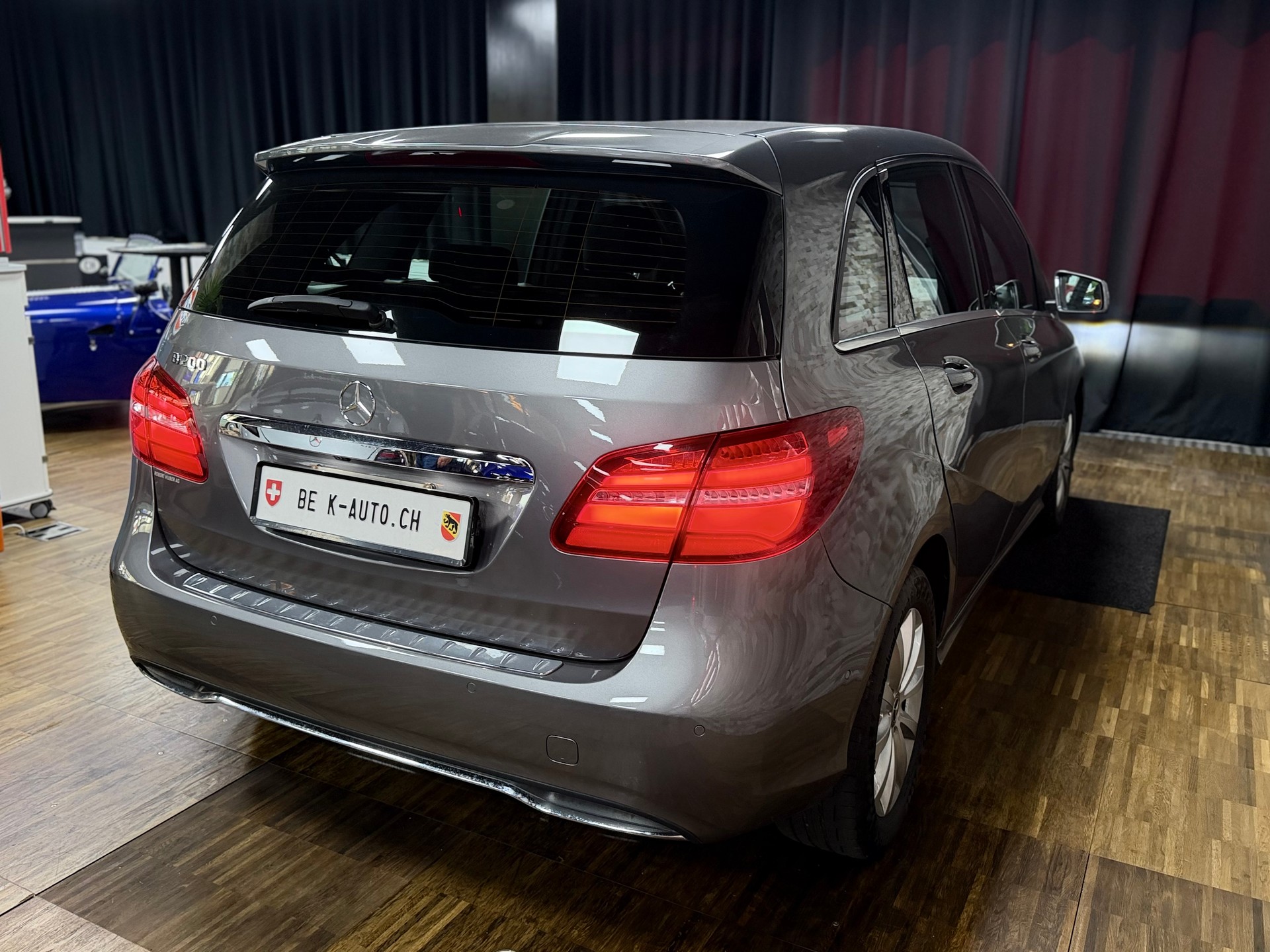 MERCEDES-BENZ B 200 Style 7G-DCT-image-4