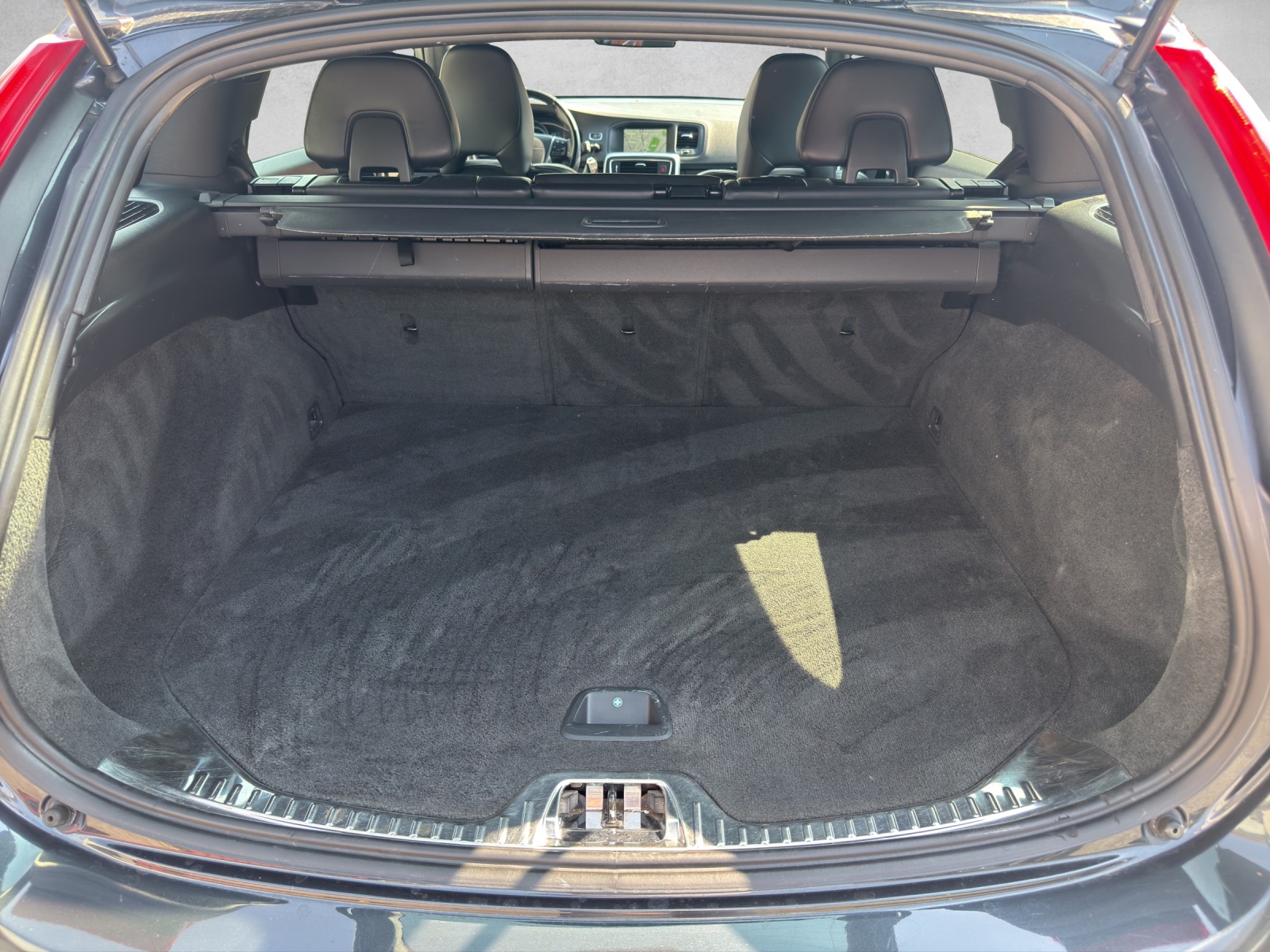 VOLVO V60 D5 Momentum Geartronic-image-20